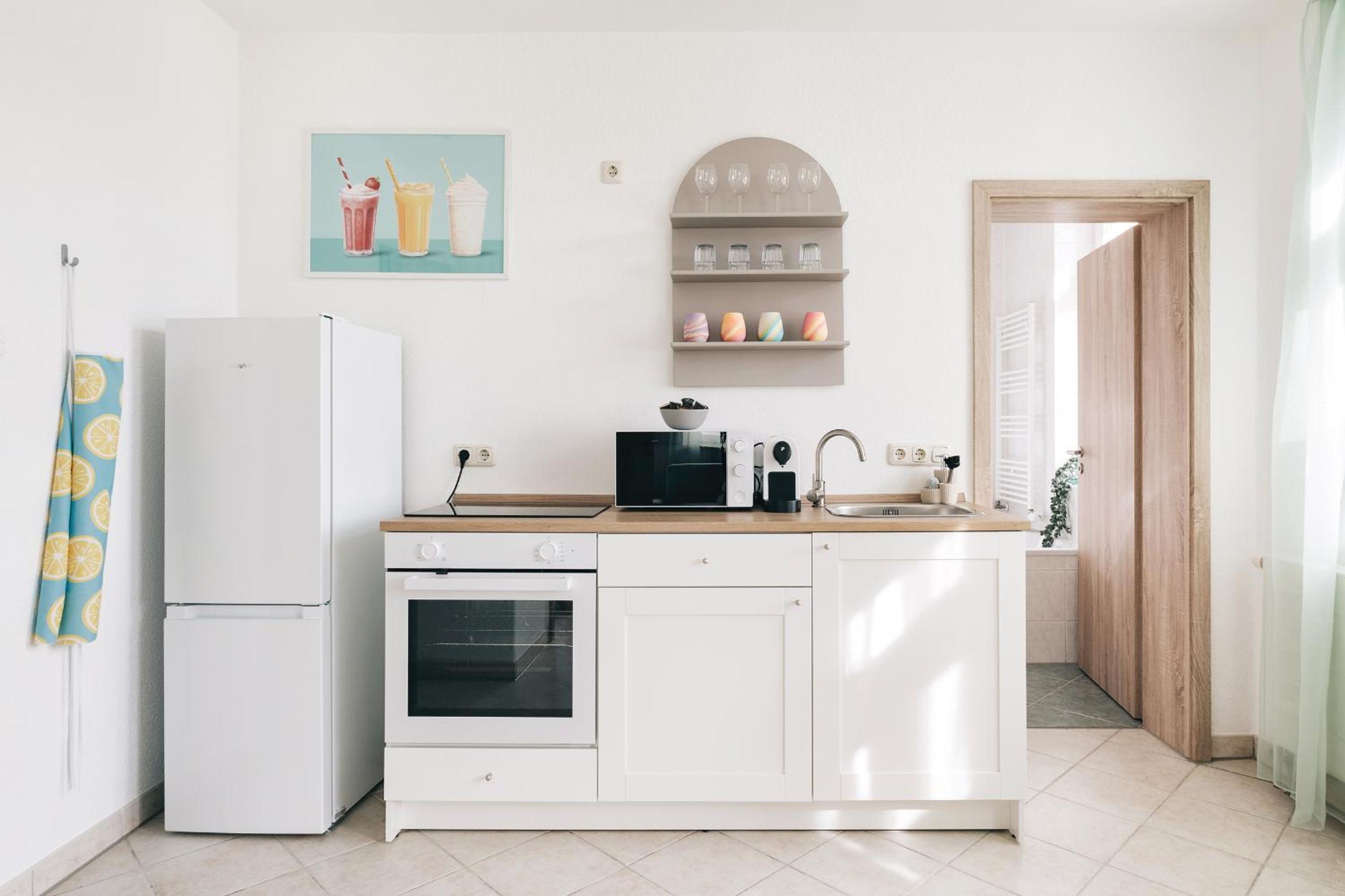 Creekside Colors - Playful Apartment