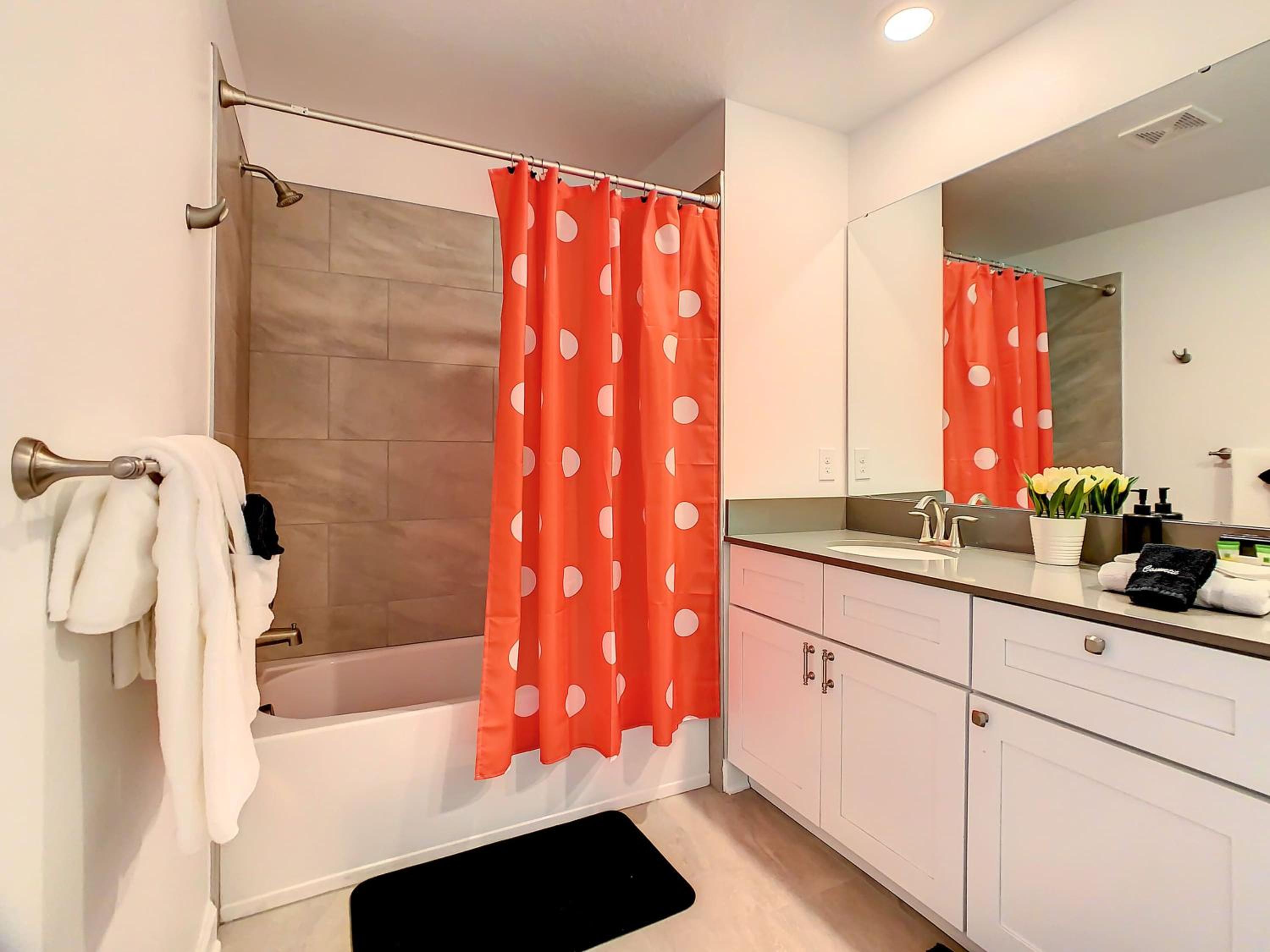 Lovely Themed Room with Private Pool