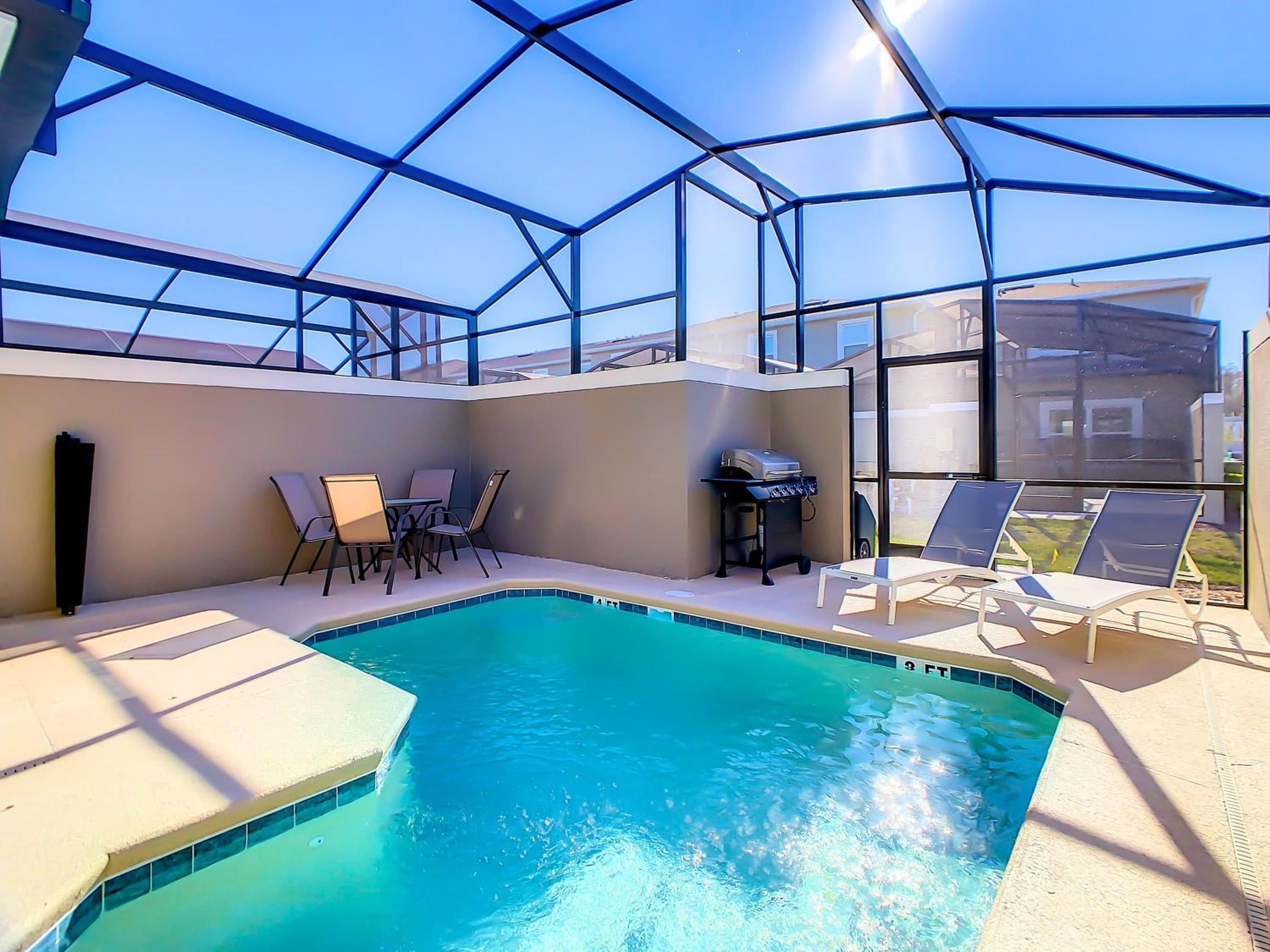 Lovely Themed Room with Private Pool