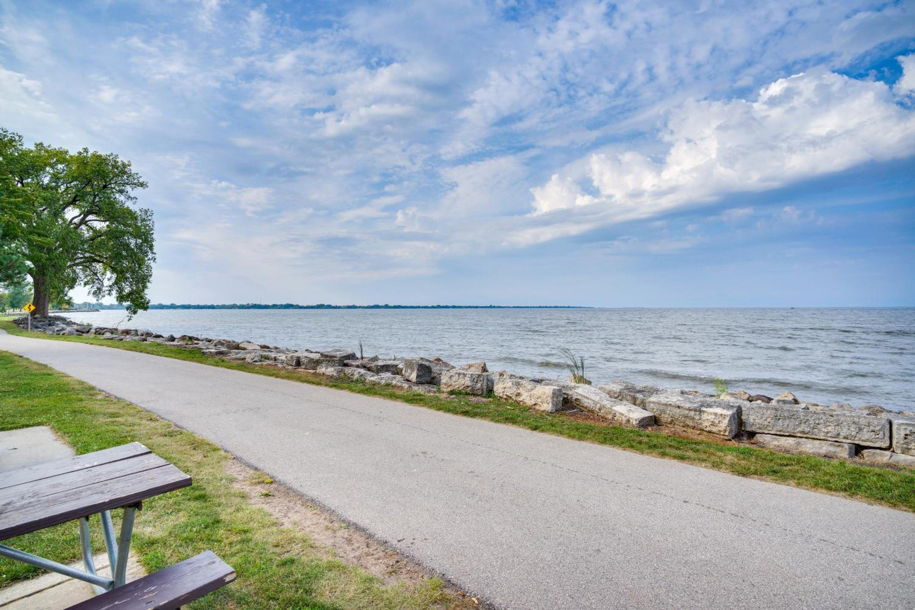 2 Mi to Lake Winnebago Cozy Fond du Lac Studio
