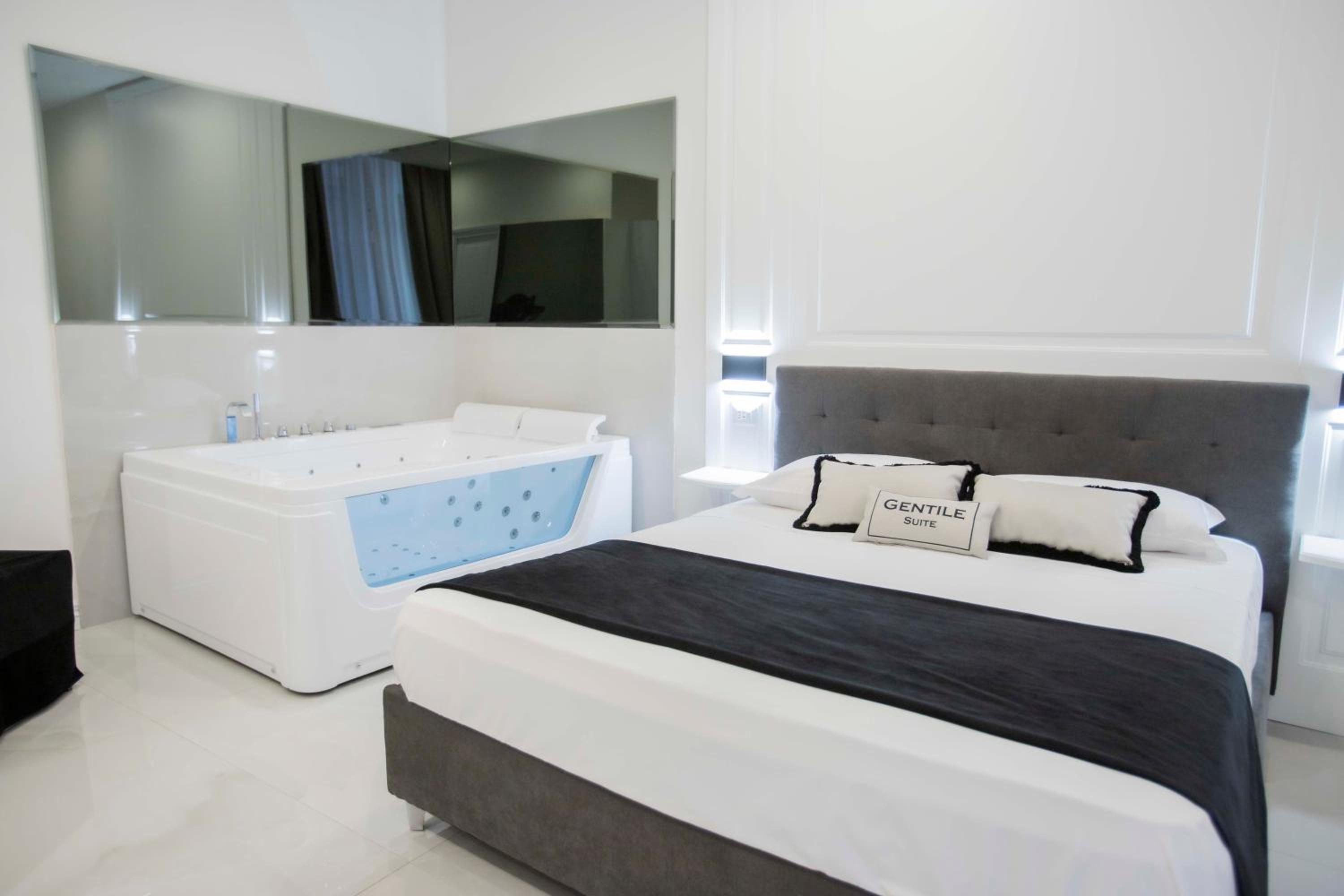 Gentile Suite Decumani