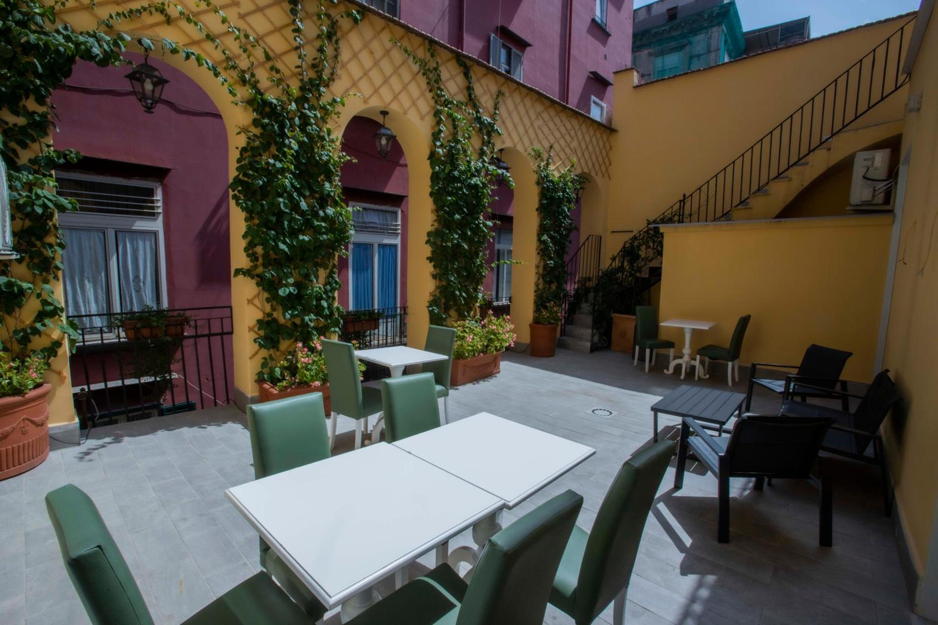 Gentile Suite Decumani