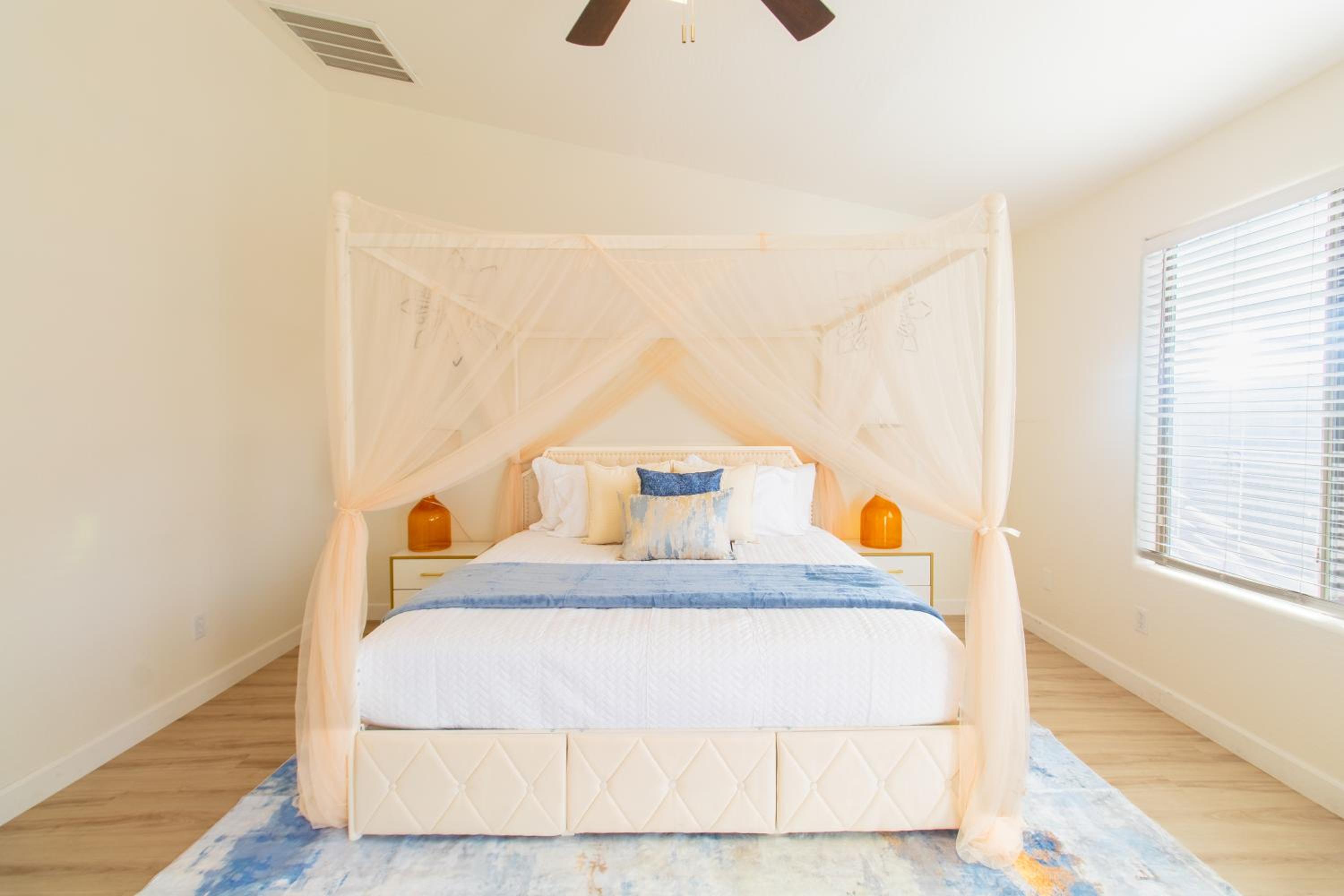 Casa Desert Willow 5BR Home & Heated Pool