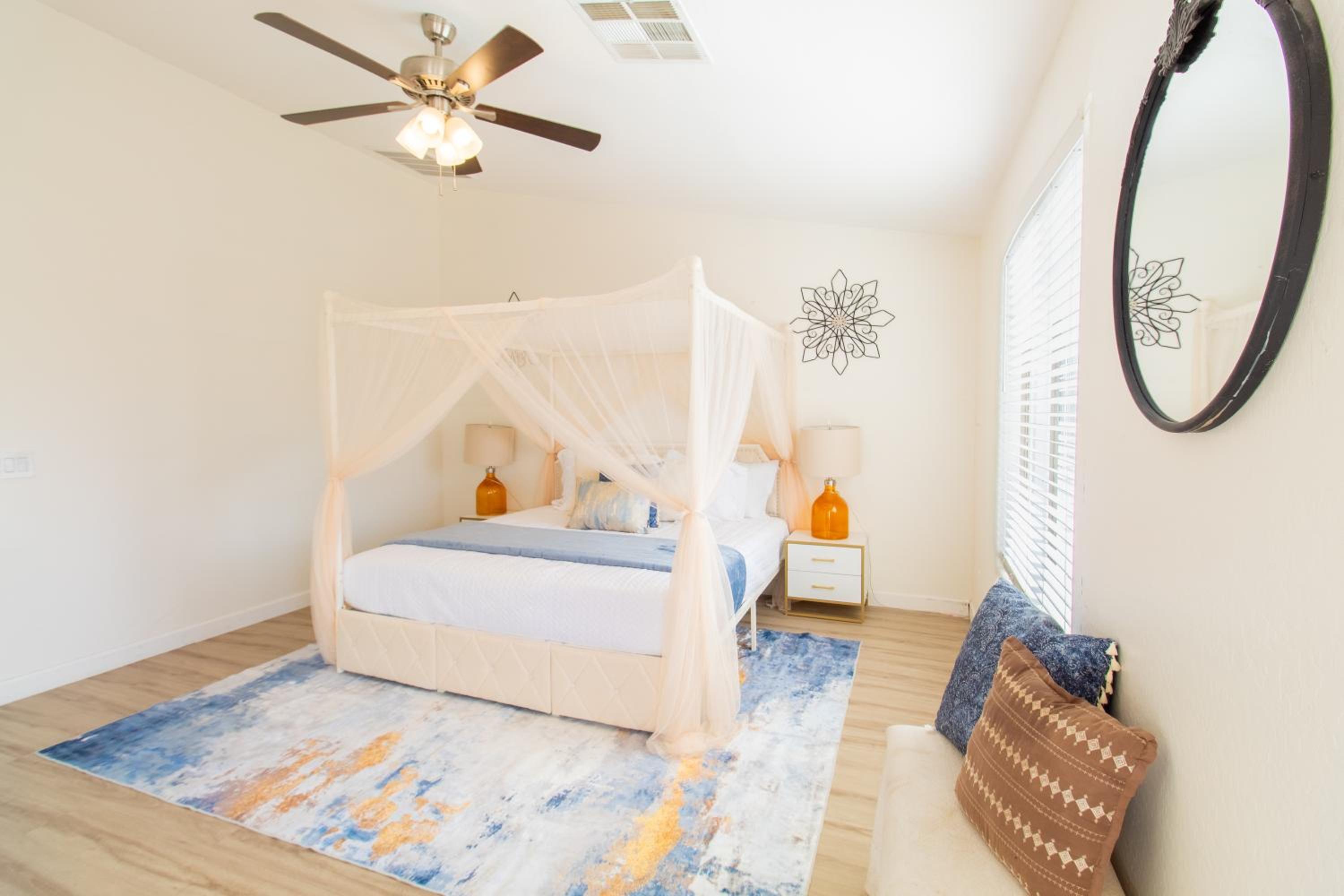 Casa Desert Willow 5BR Home & Heated Pool