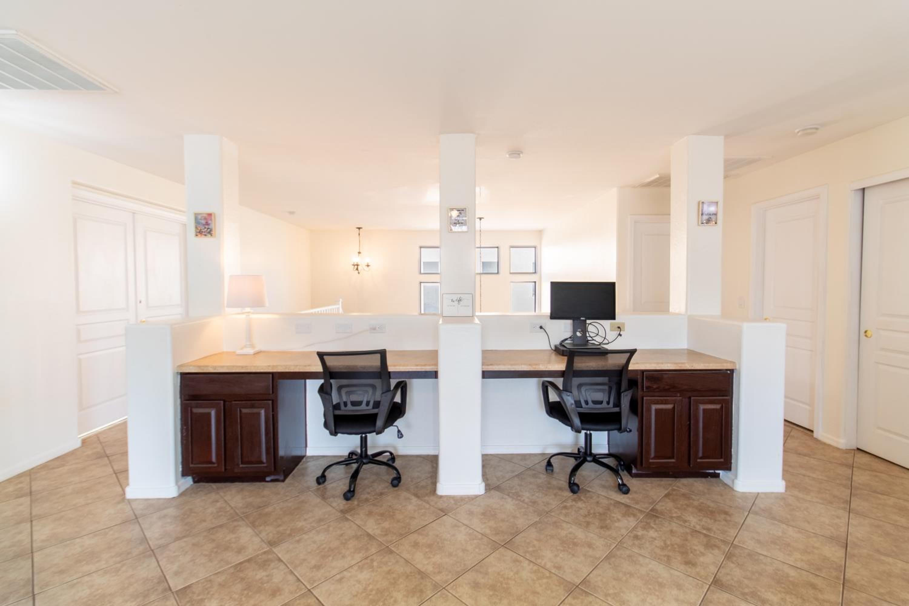 Casa Desert Willow 5BR Home & Heated Pool