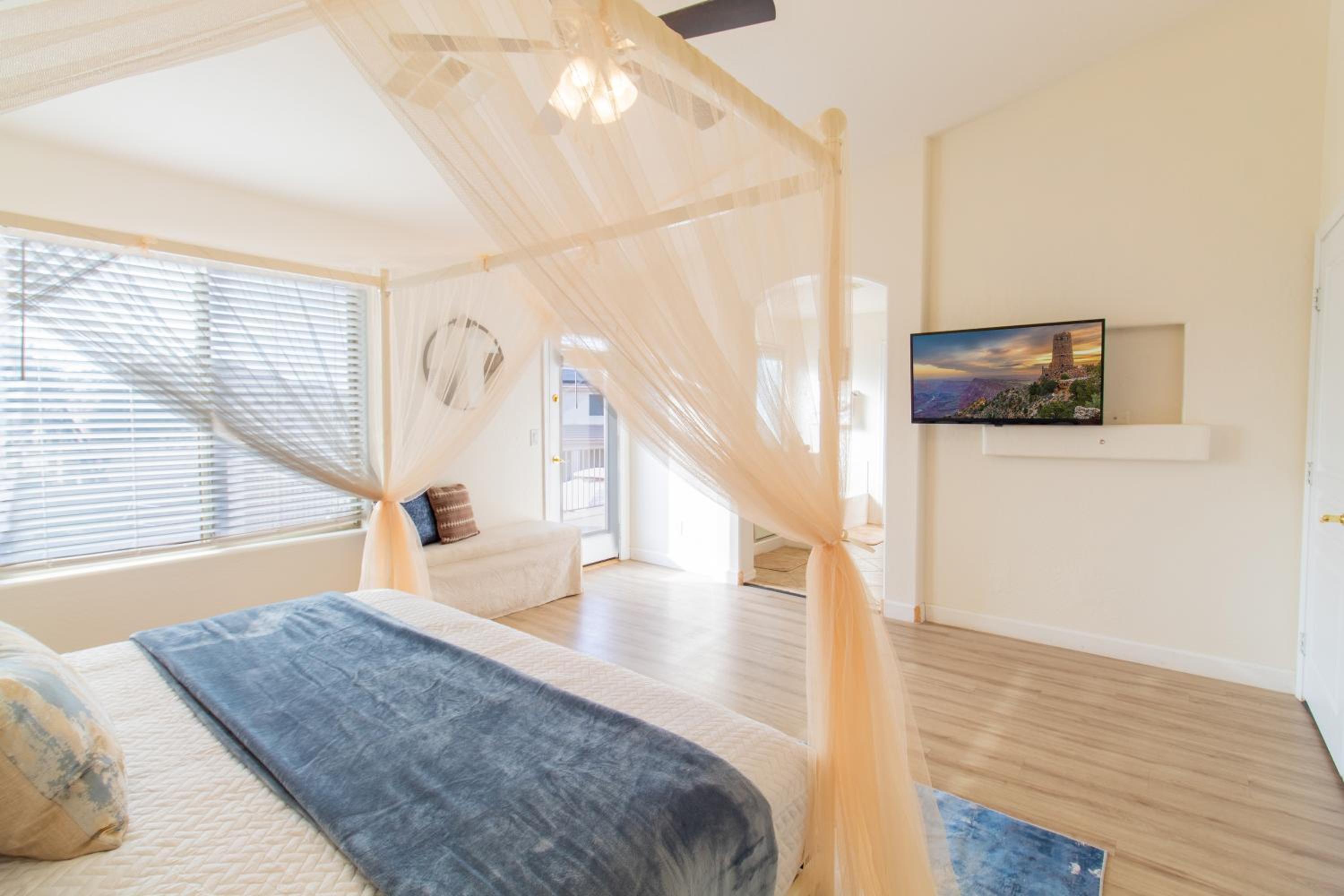 Casa Desert Willow 5BR Home & Heated Pool
