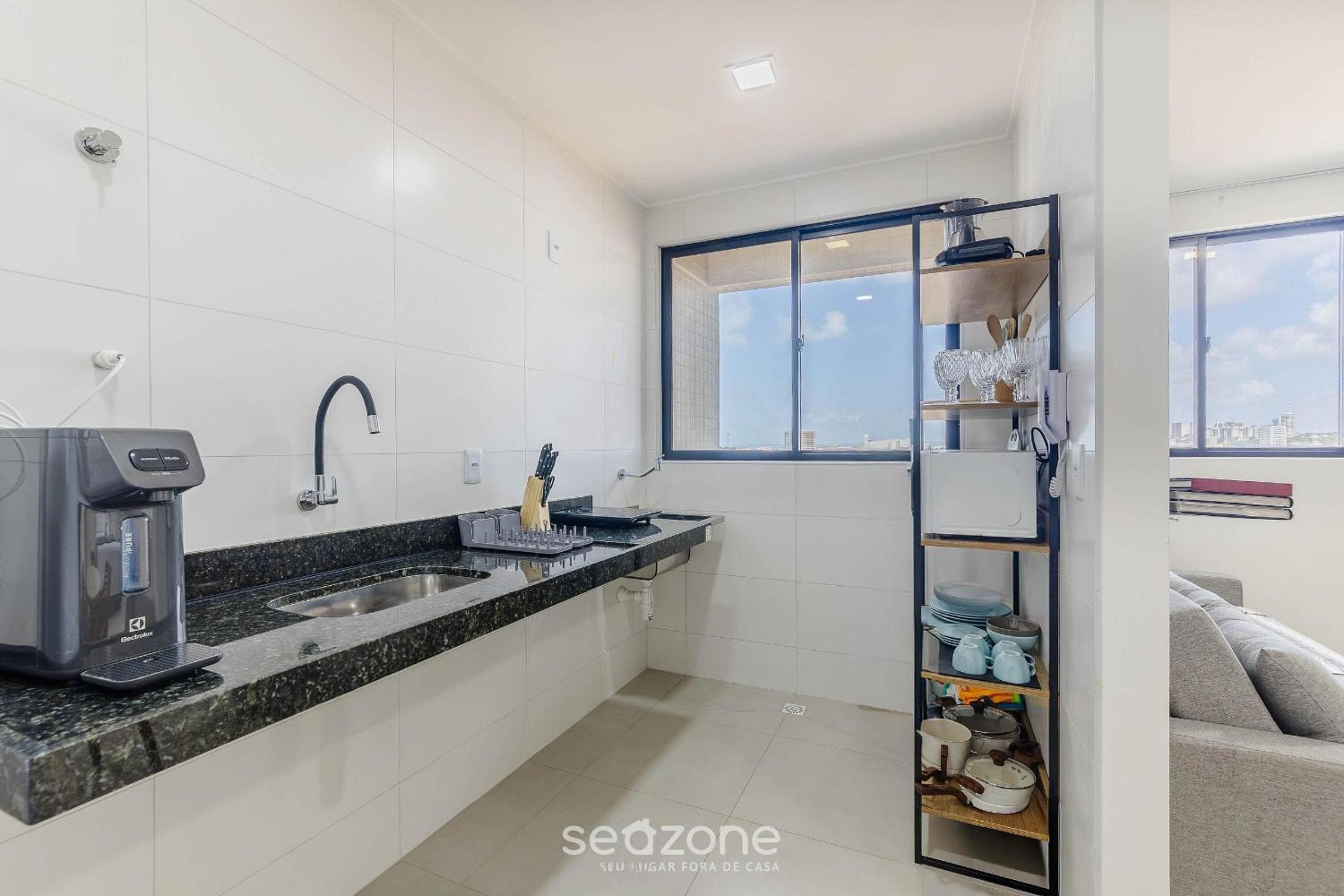 Stay with a pool and gym 350m from the beach in a prime location in Maceió - SLI