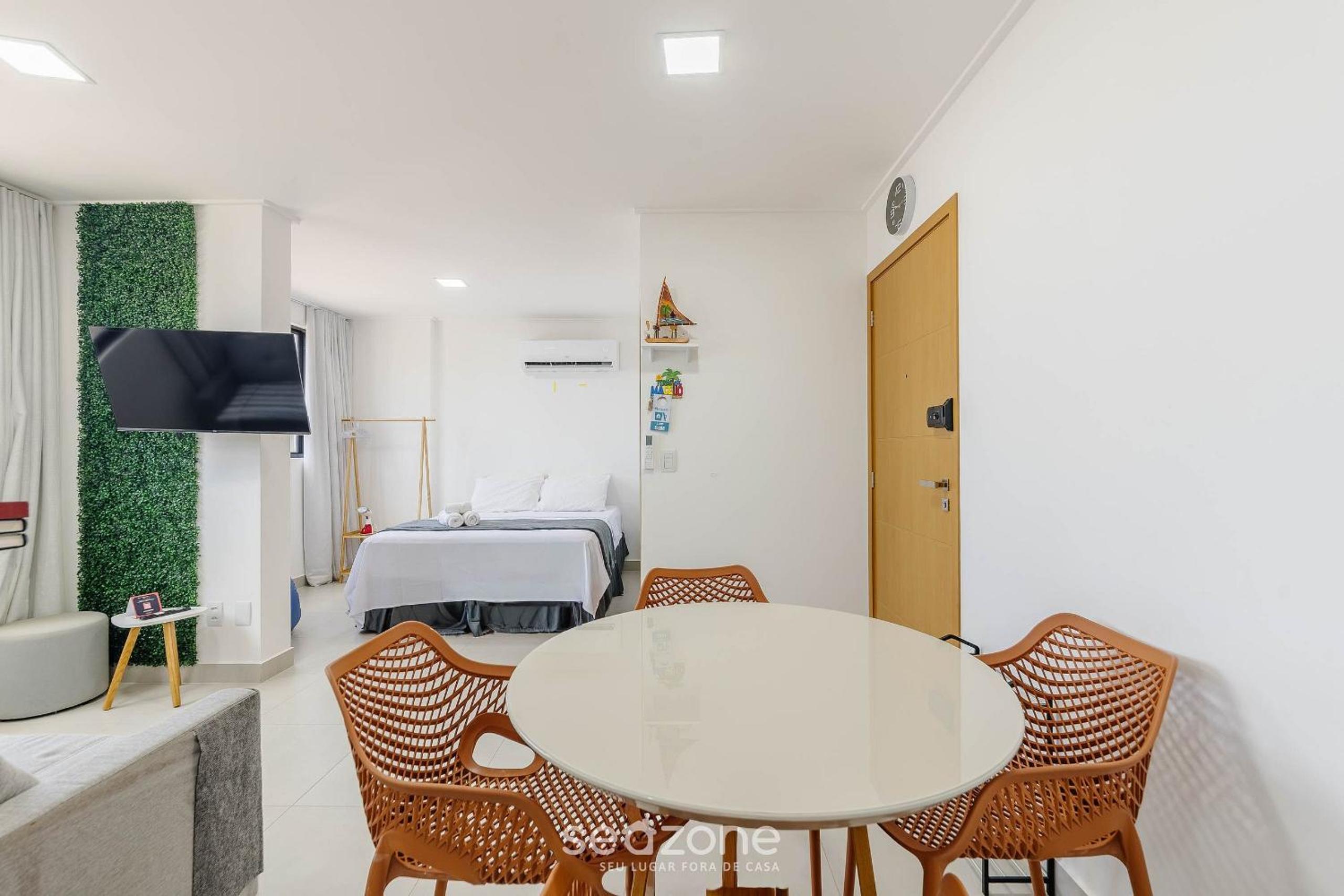 Stay with a pool and gym 350m from the beach in a prime location in Maceió - SLI