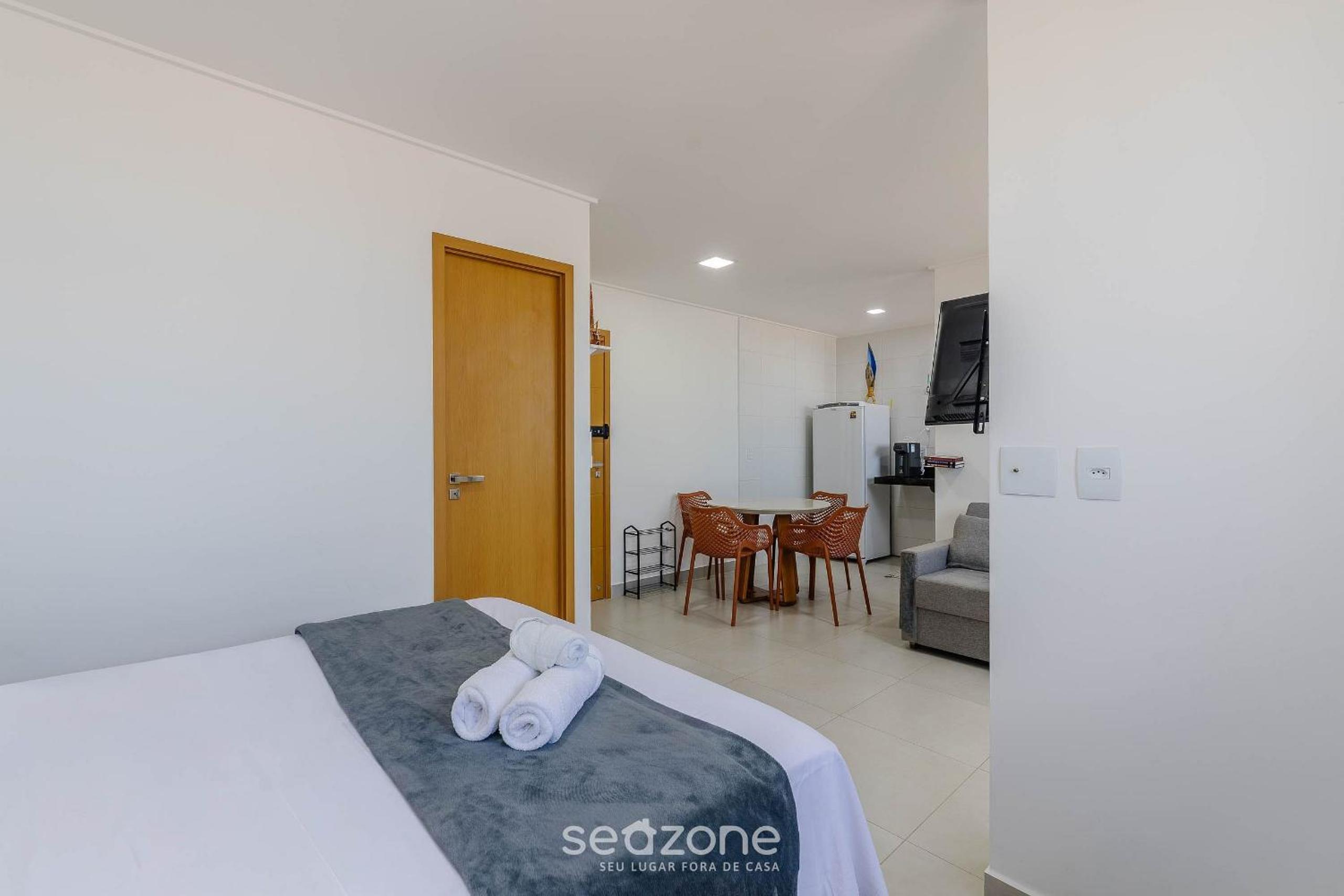 Stay with a pool and gym 350m from the beach in a prime location in Maceió - SLI