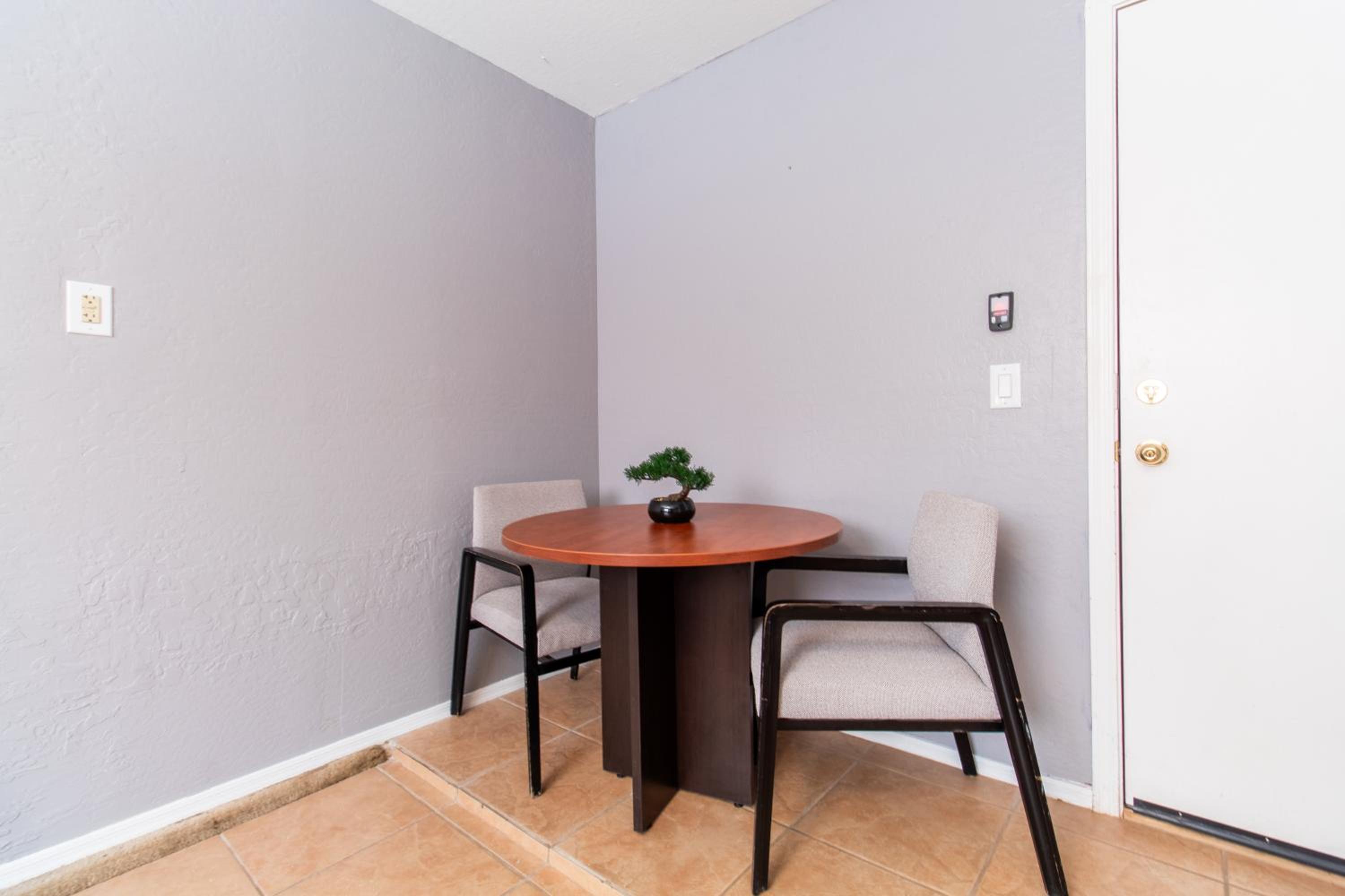 Casa Desert Willow 5BR Home & Heated Pool