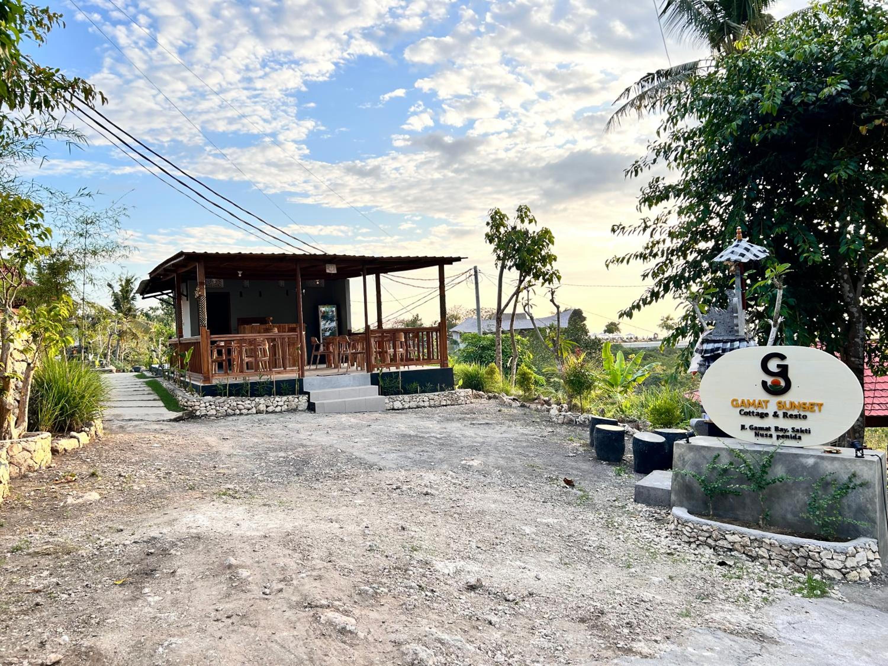 Gamat Sunset Cottage and Resto