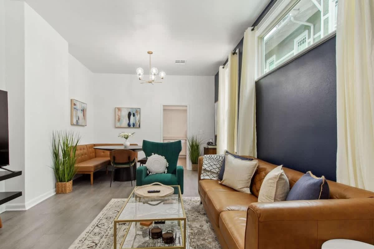 Charming Canal Street Family Retreat in Heart of NOLA