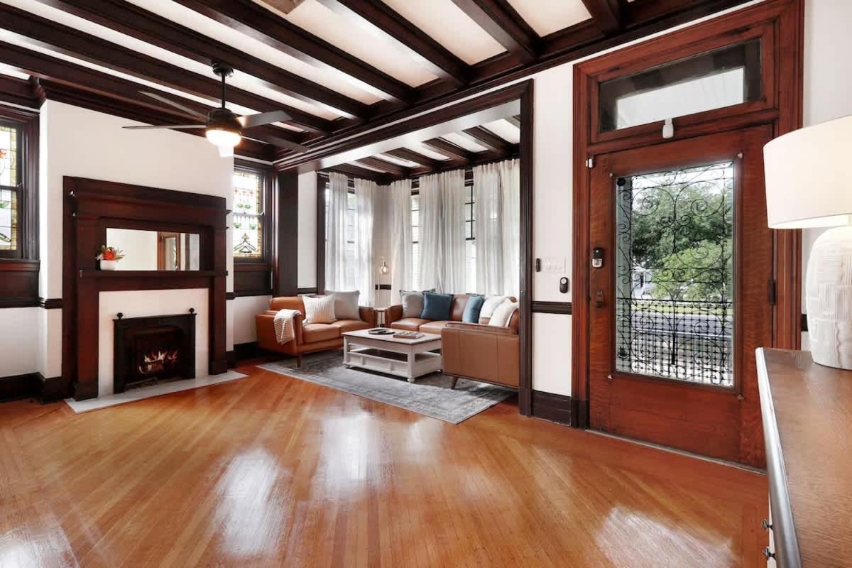 Spacious and Elegant Family Home in Mid-City