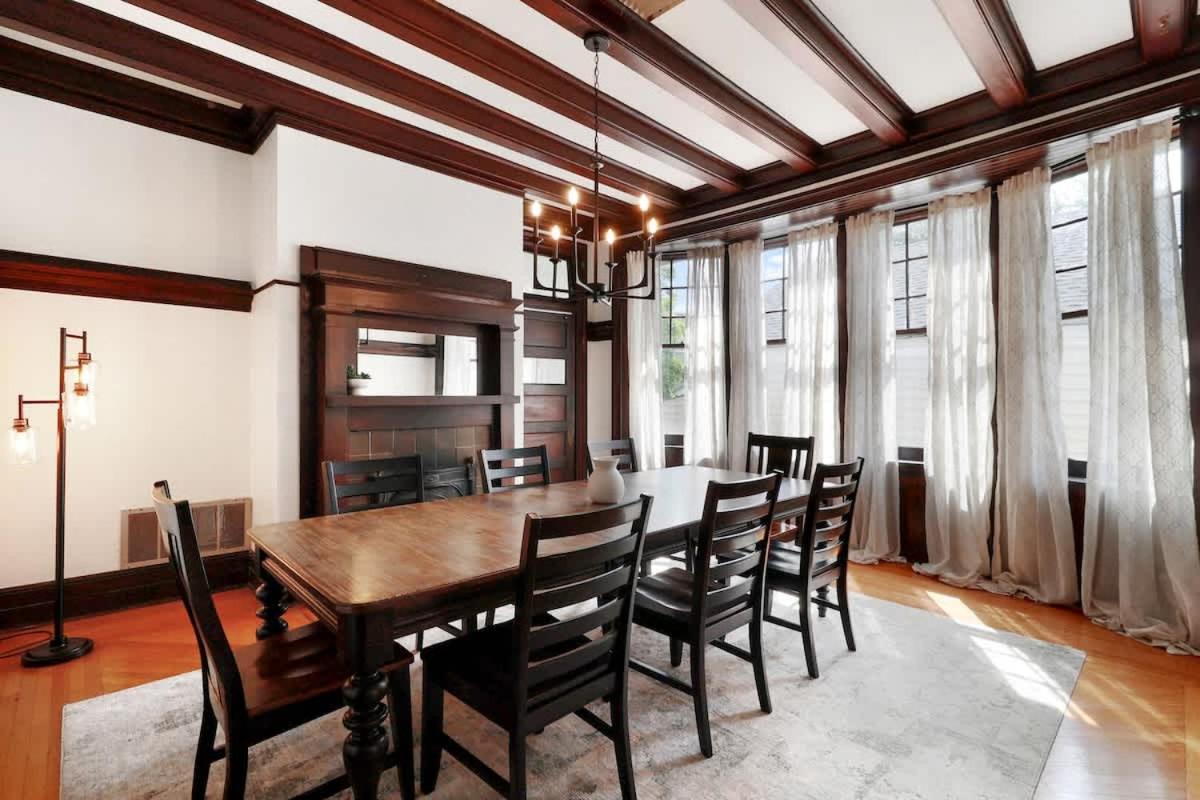 Spacious and Elegant Family Home in Mid-City