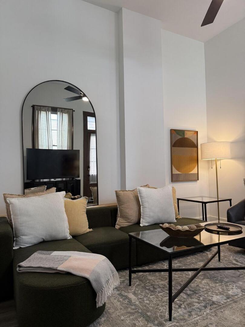 Delightful Canal Street Family Home in Mid-City