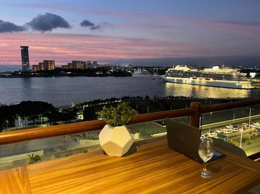 Deck12 Casino and Resort by Monyxbnb
