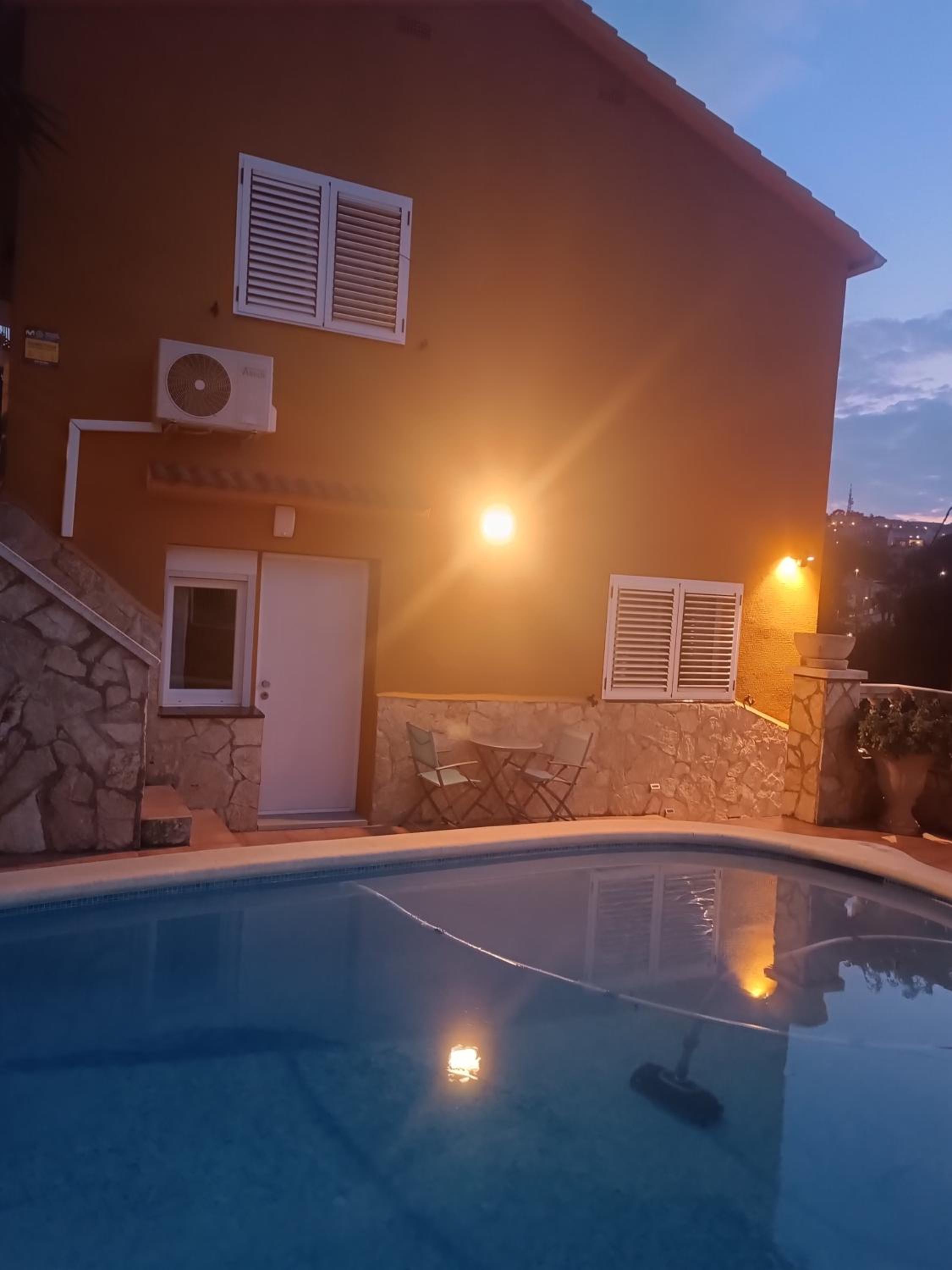 VIP Poolsuite Calafell