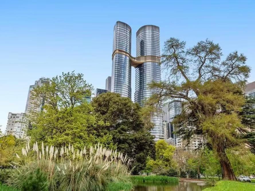 Sapphire luxury 1Br1Ba apartment in CBD with parking