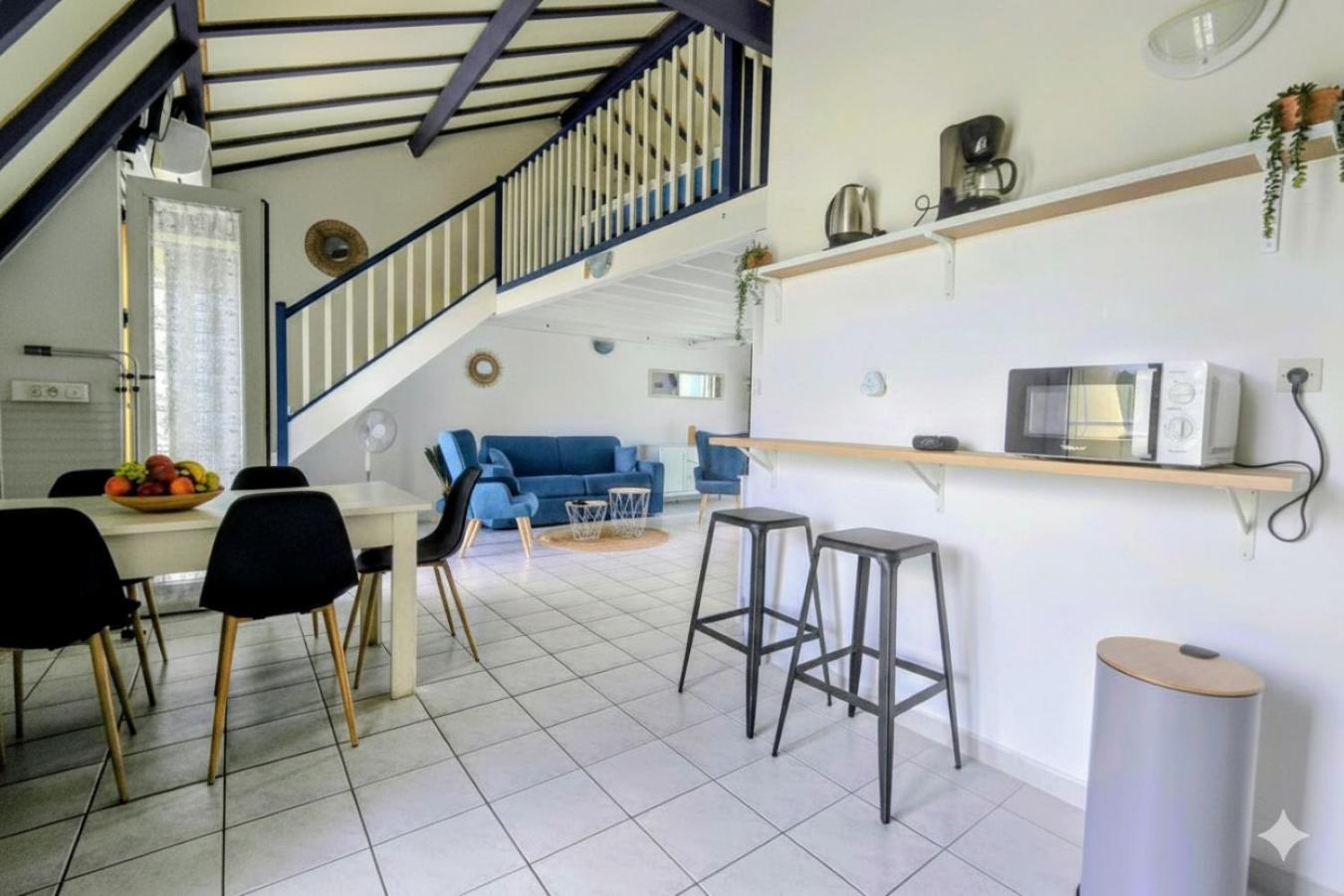 COEUR de Sainte Anne-Appartement à 50 m de la PLAGE-vue MER-Clim
