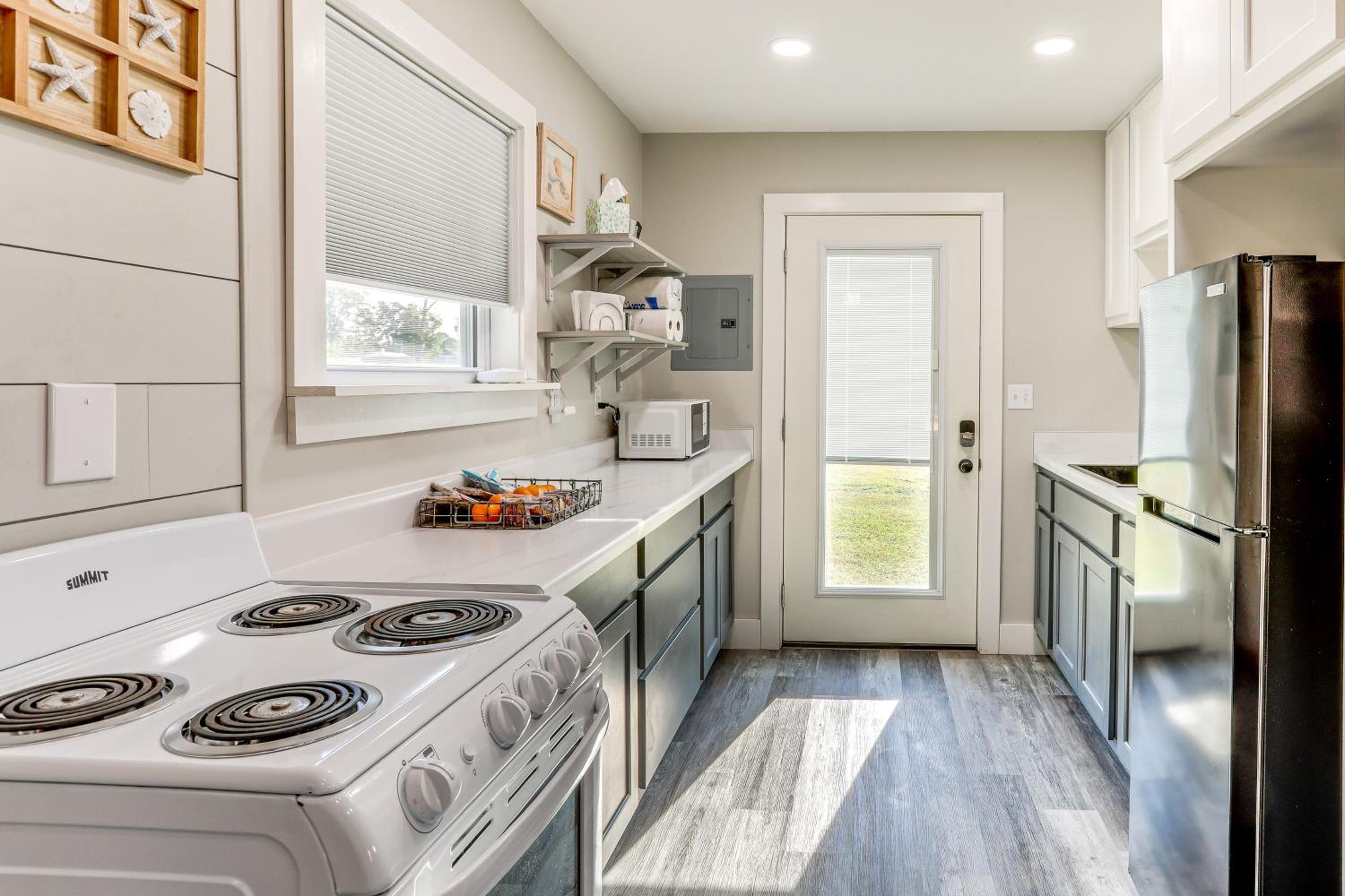 Pet Friendly! Norfork Lake Getaway with Fire Pit