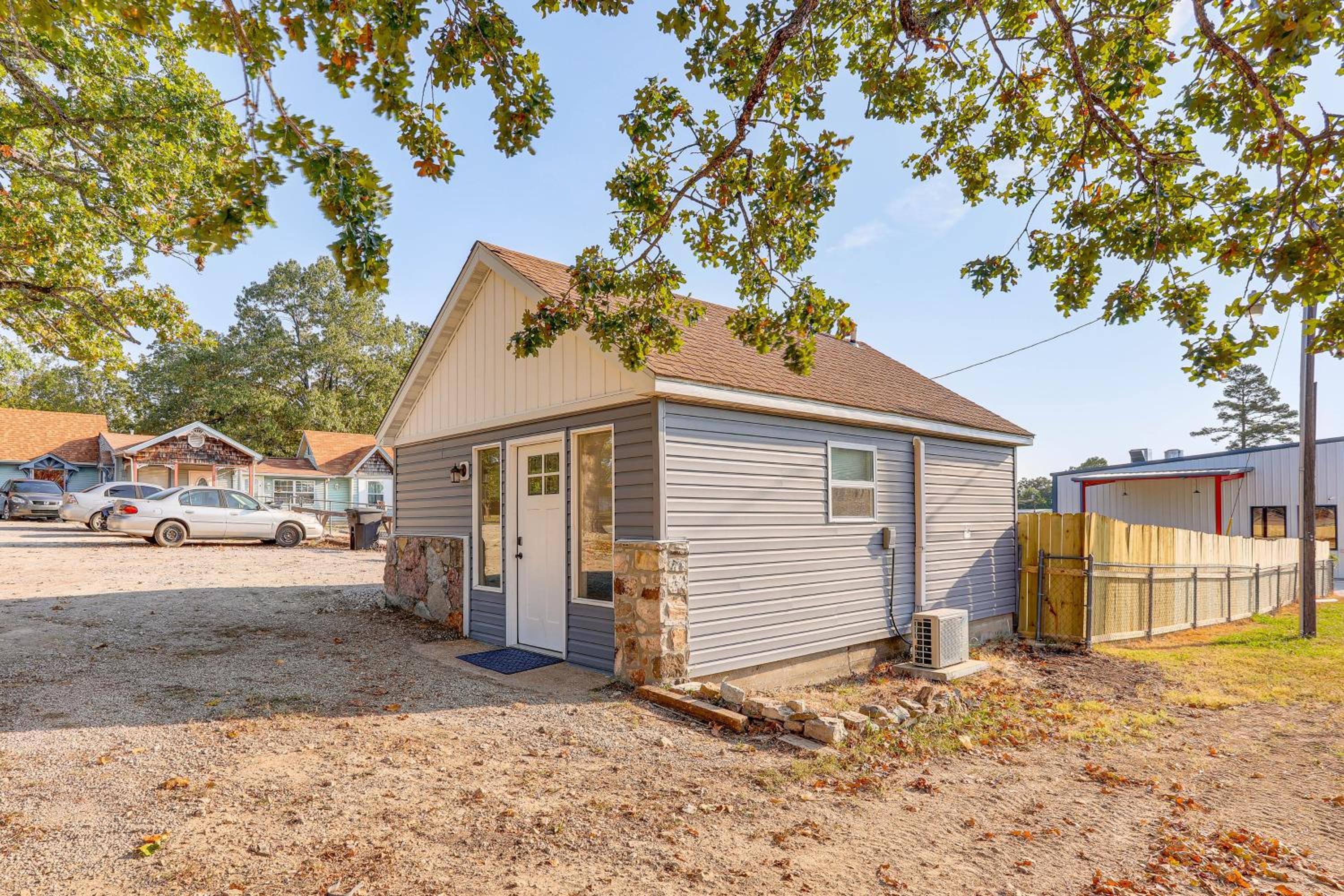 Pet Friendly! Norfork Lake Getaway with Fire Pit