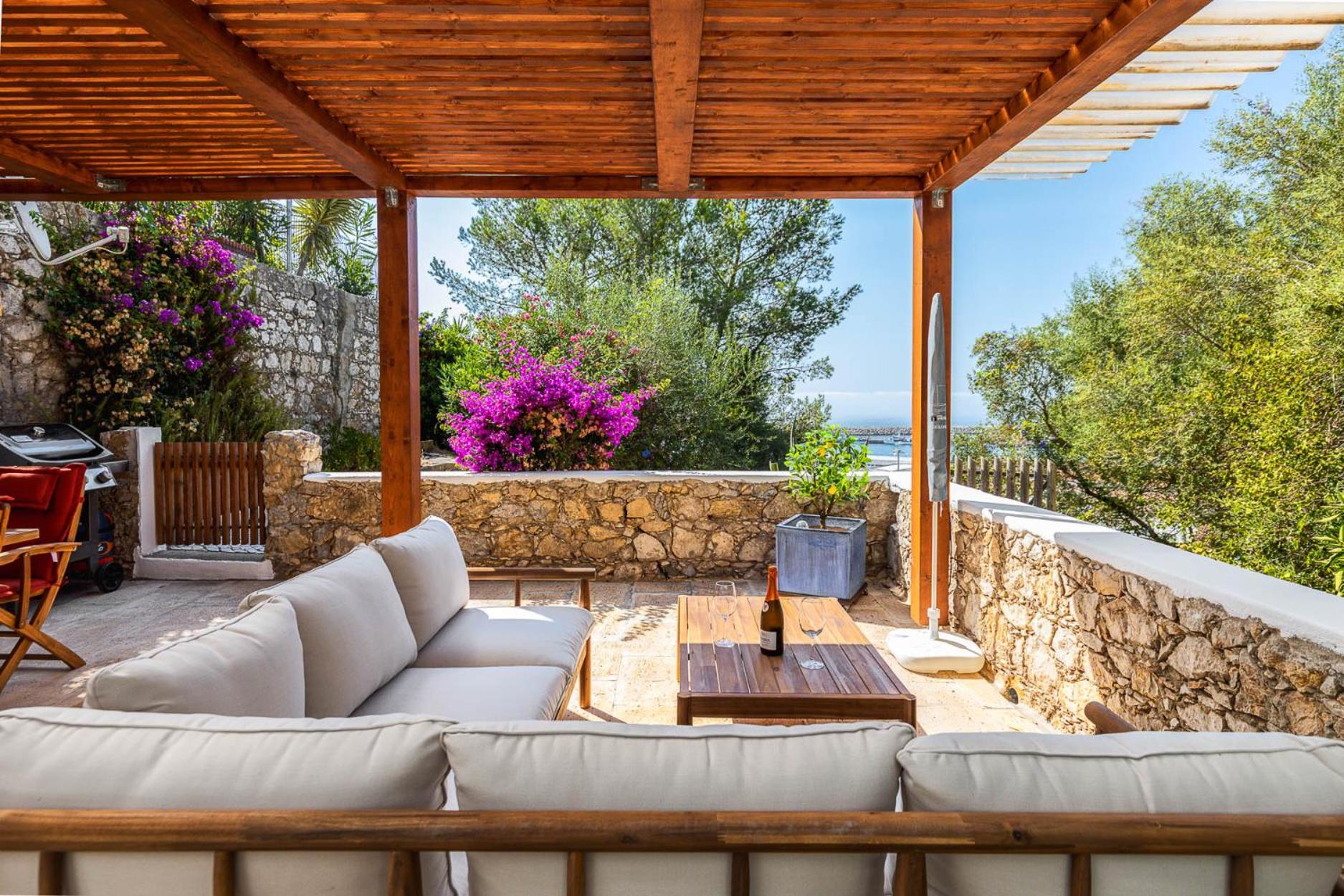 Sesimbra Blue Port Terrace - Barbecue and Ocean views
