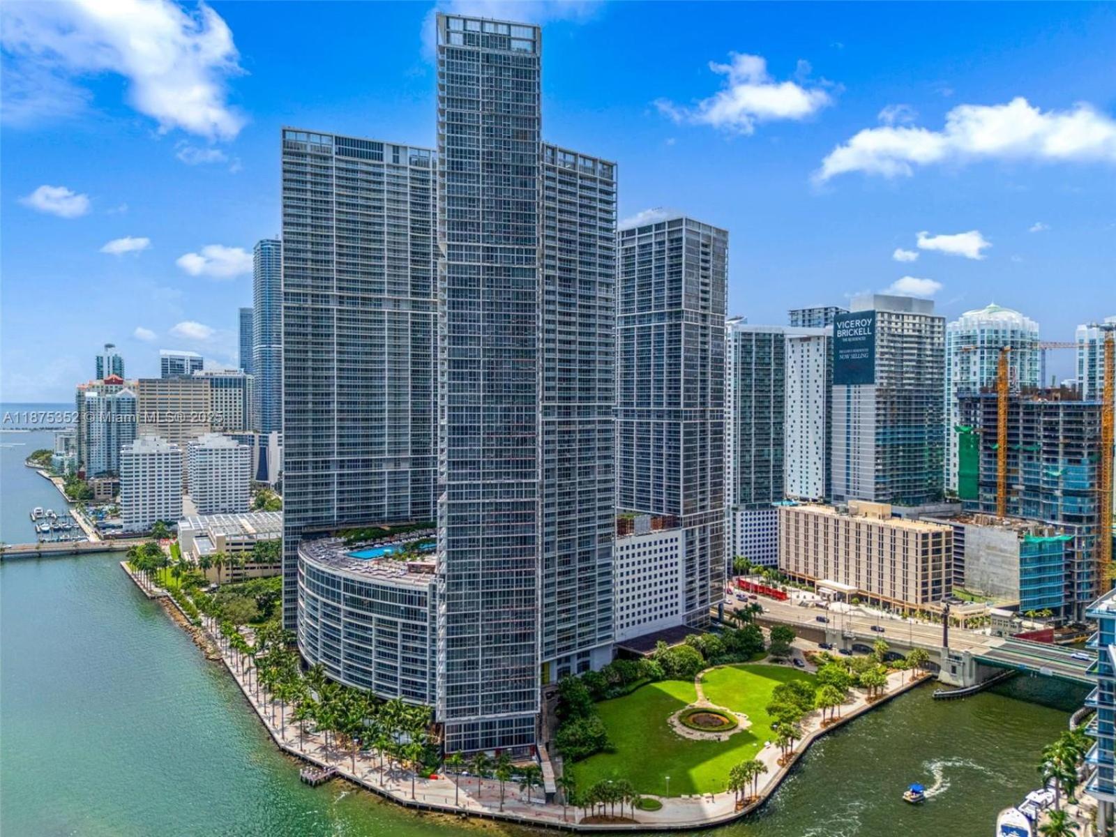 Miami Brickell Condos - W Miami