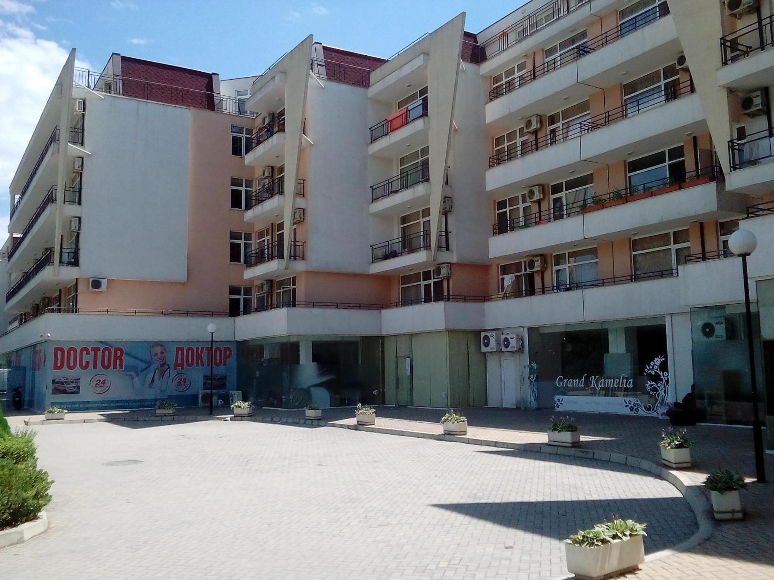 Apartments Bautik in Grand Kamelia