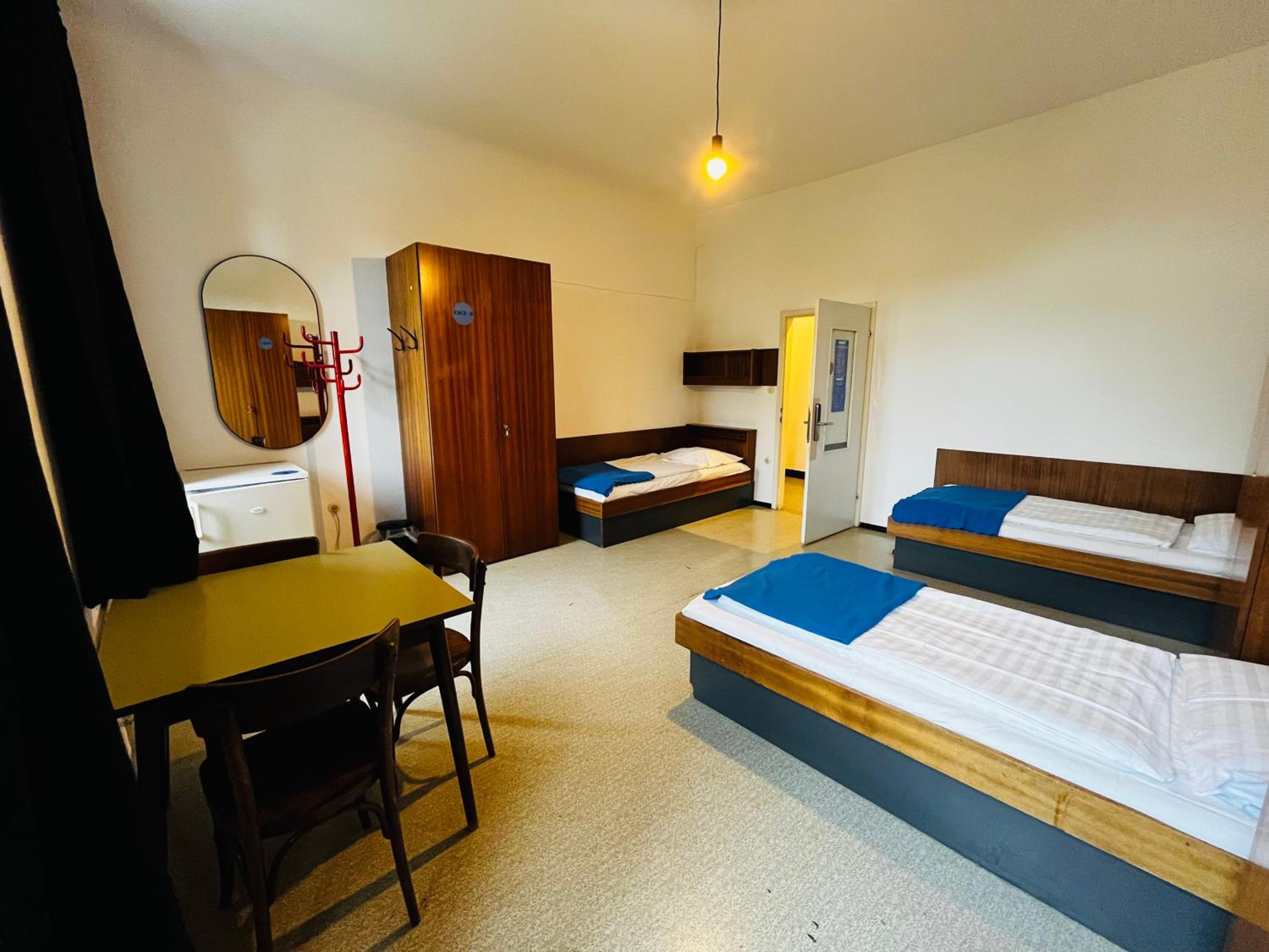 NUMBR25 - self service & low budget Hotel