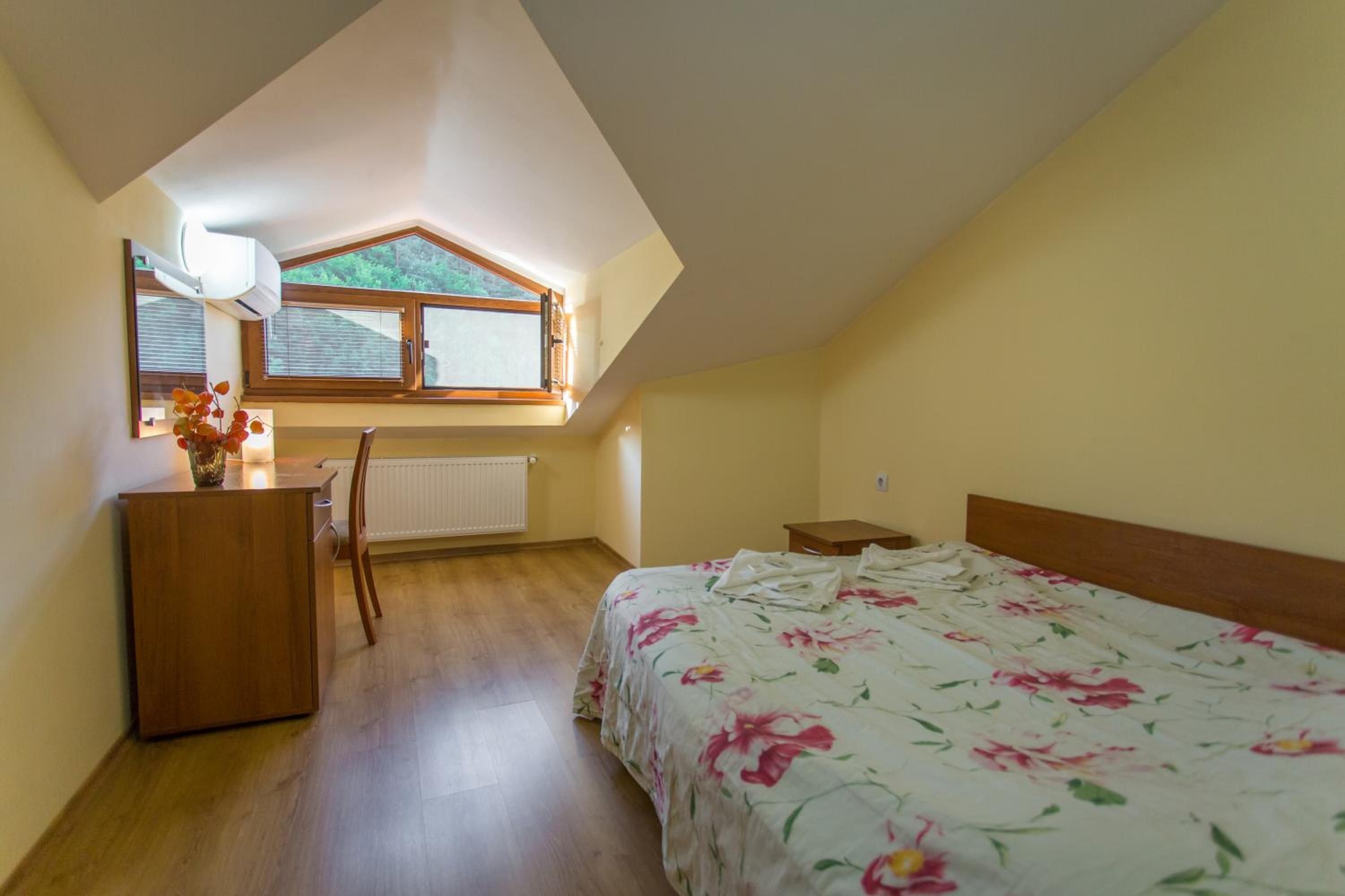 Hera Guest House