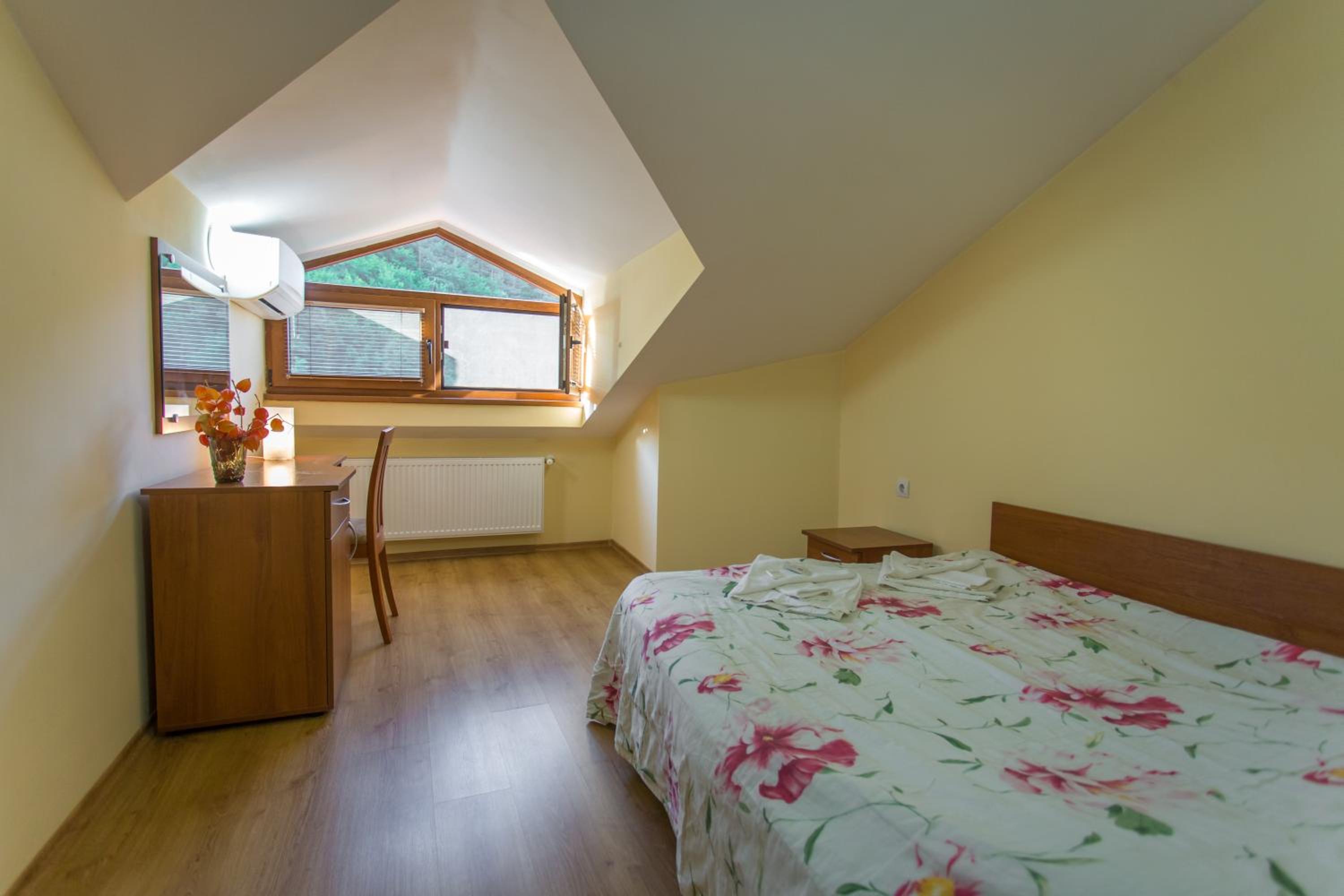 Hera Guest House