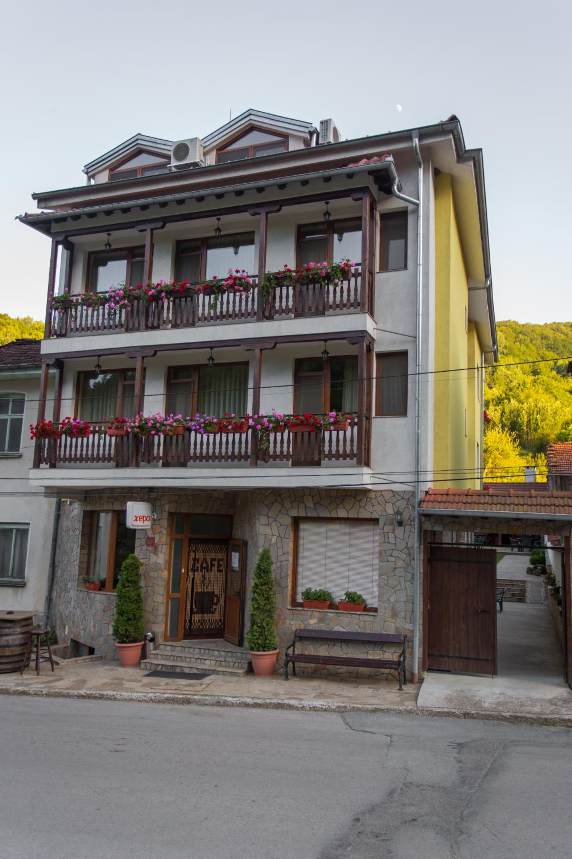 Hera Guest House