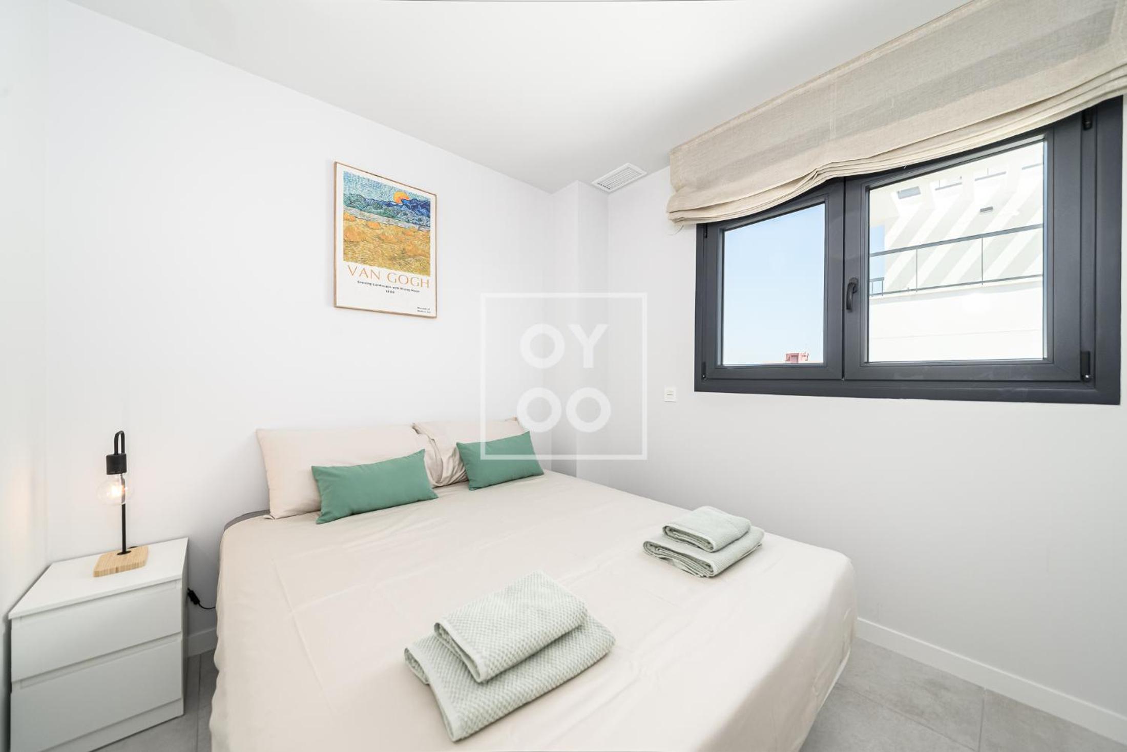 Cobalt Canvas Residence, Luxury Seaview Flat, by OYOOSTAYS