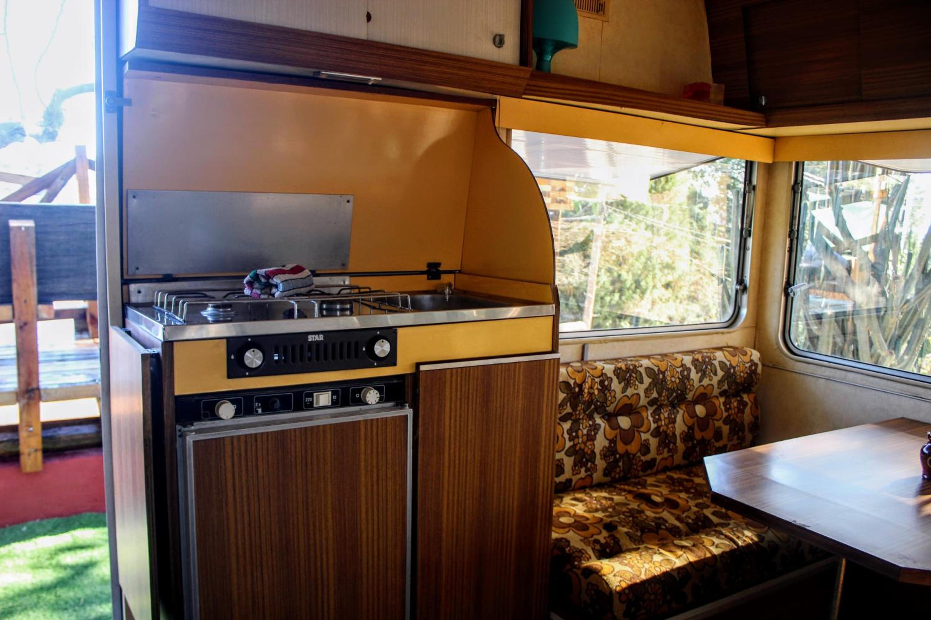 CaravanaStar vistas a la Montaña y Mar como horizonte