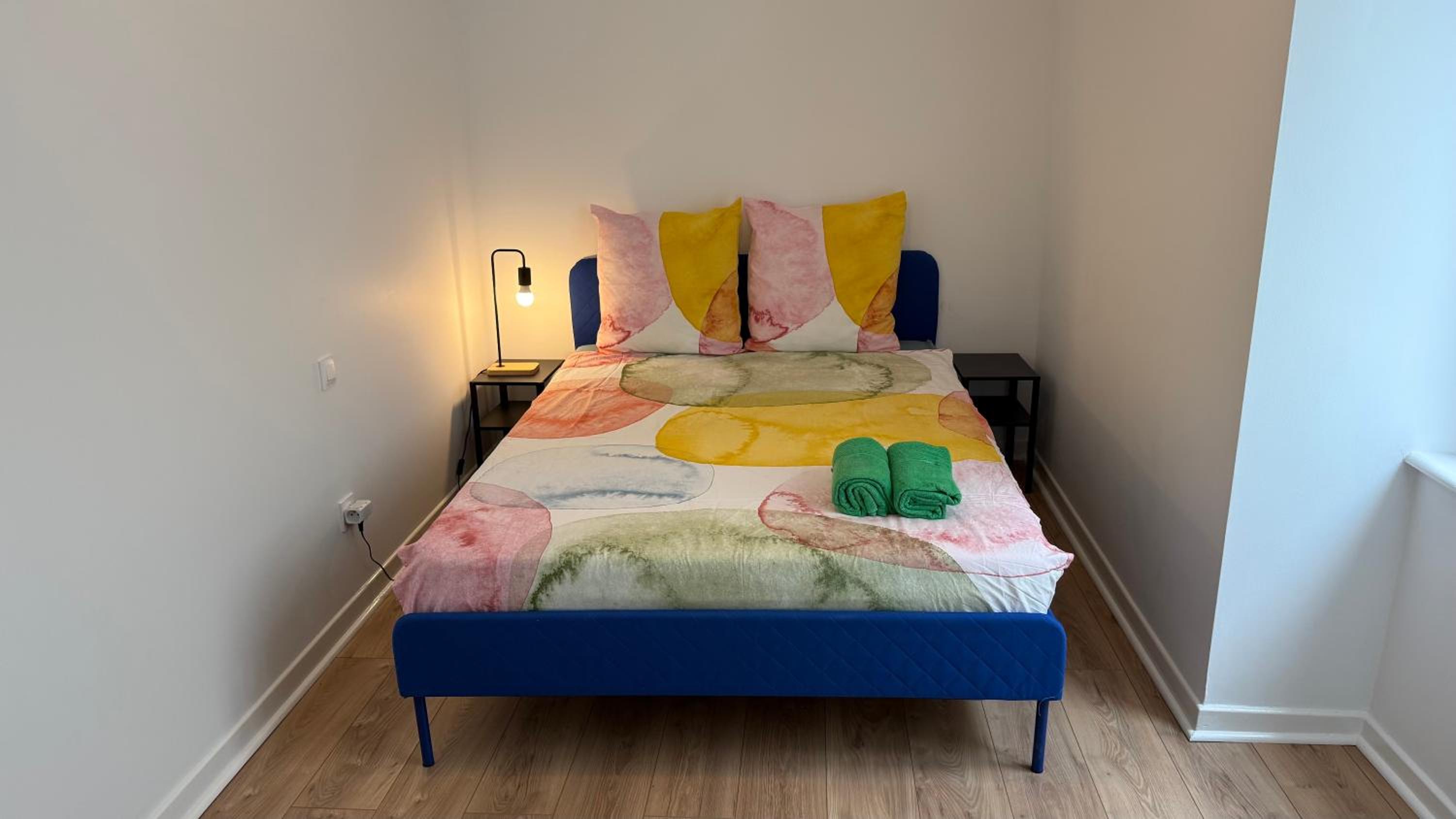 26 CHIC & COSY NOIRETABLE F2 55m2 WIFI SMART TV NETFLIX