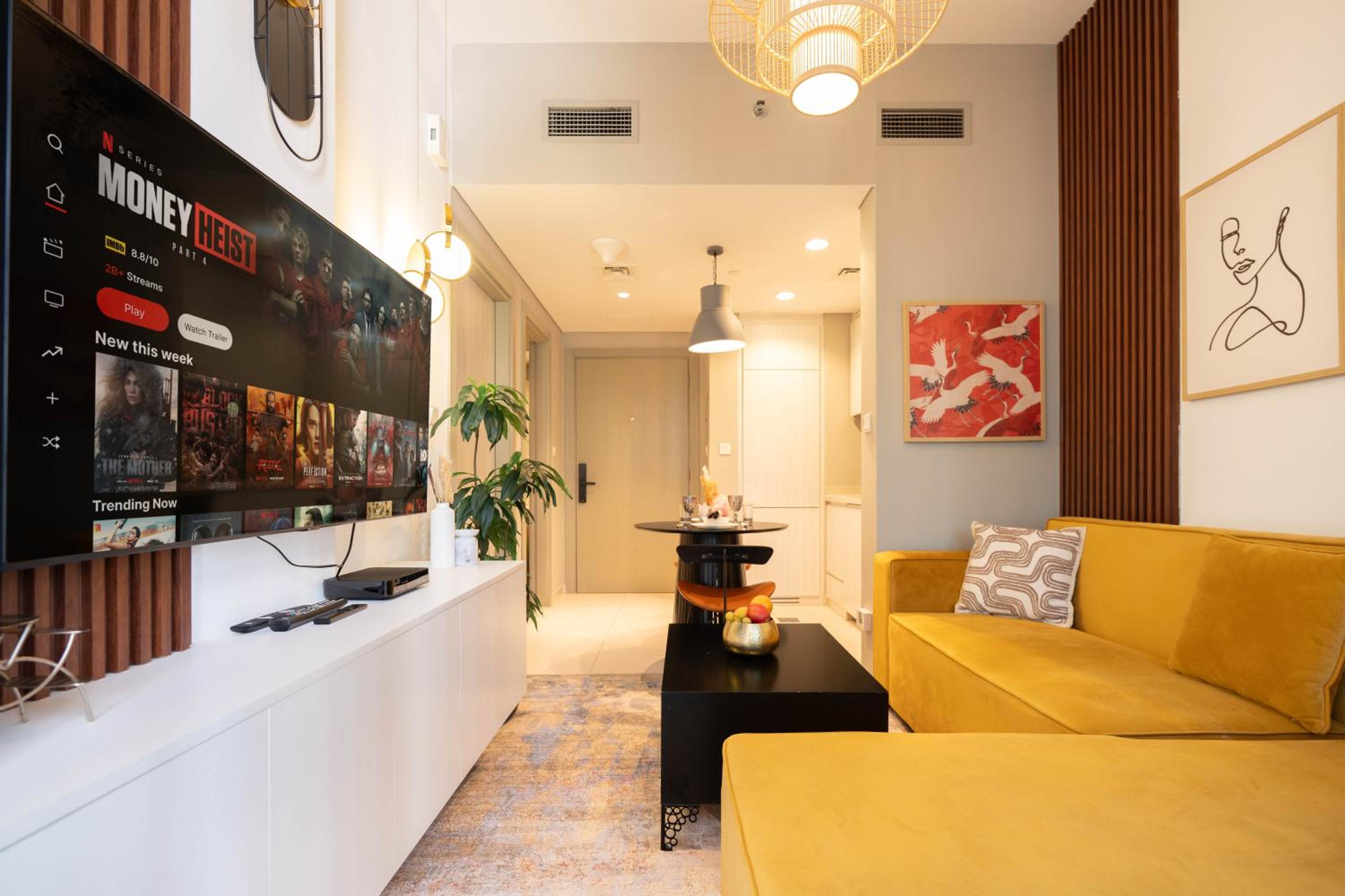 Stylish 1-Bedroom with Lake View in Business Bay
