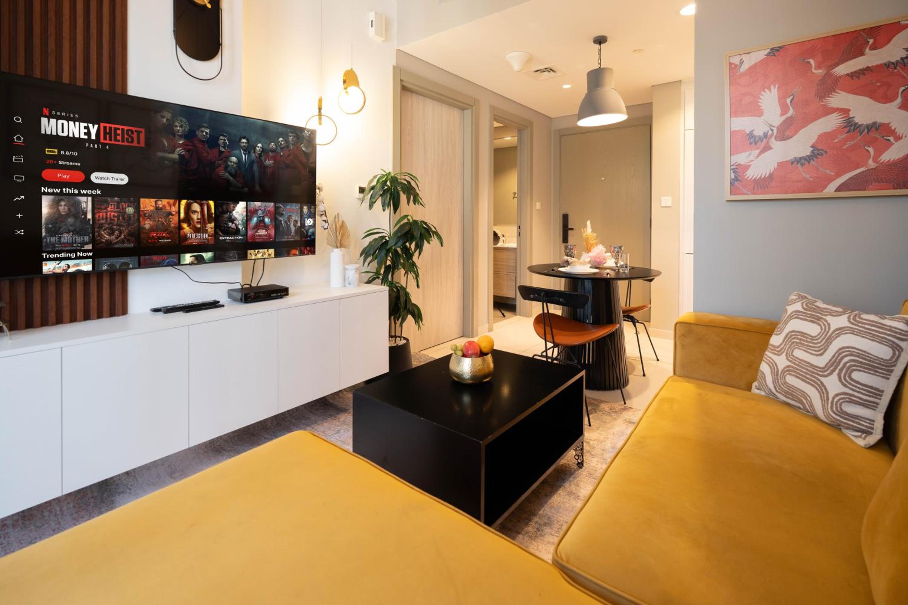 Stylish 1-Bedroom with Lake View in Business Bay