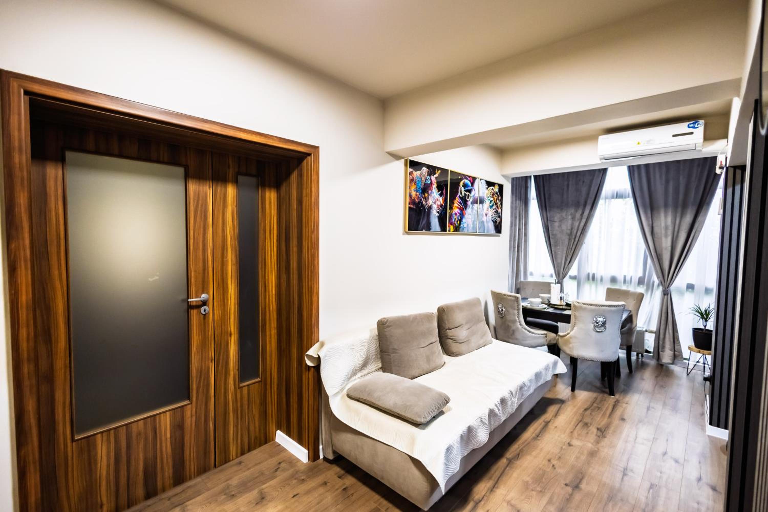 Apartament Deluxe Promenada Craiova