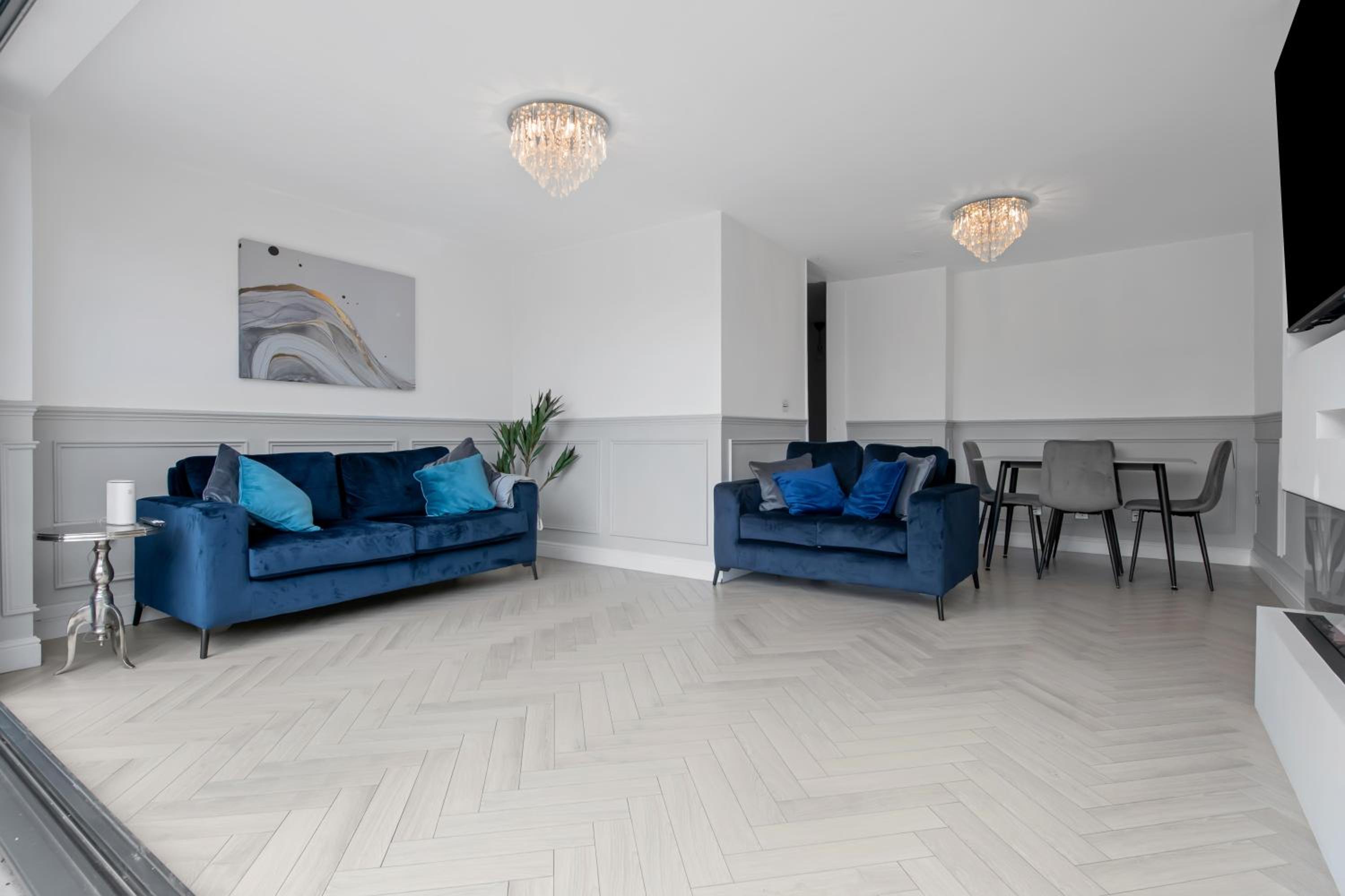 3 Bed Home Near Birmingham Centre & Transport Links