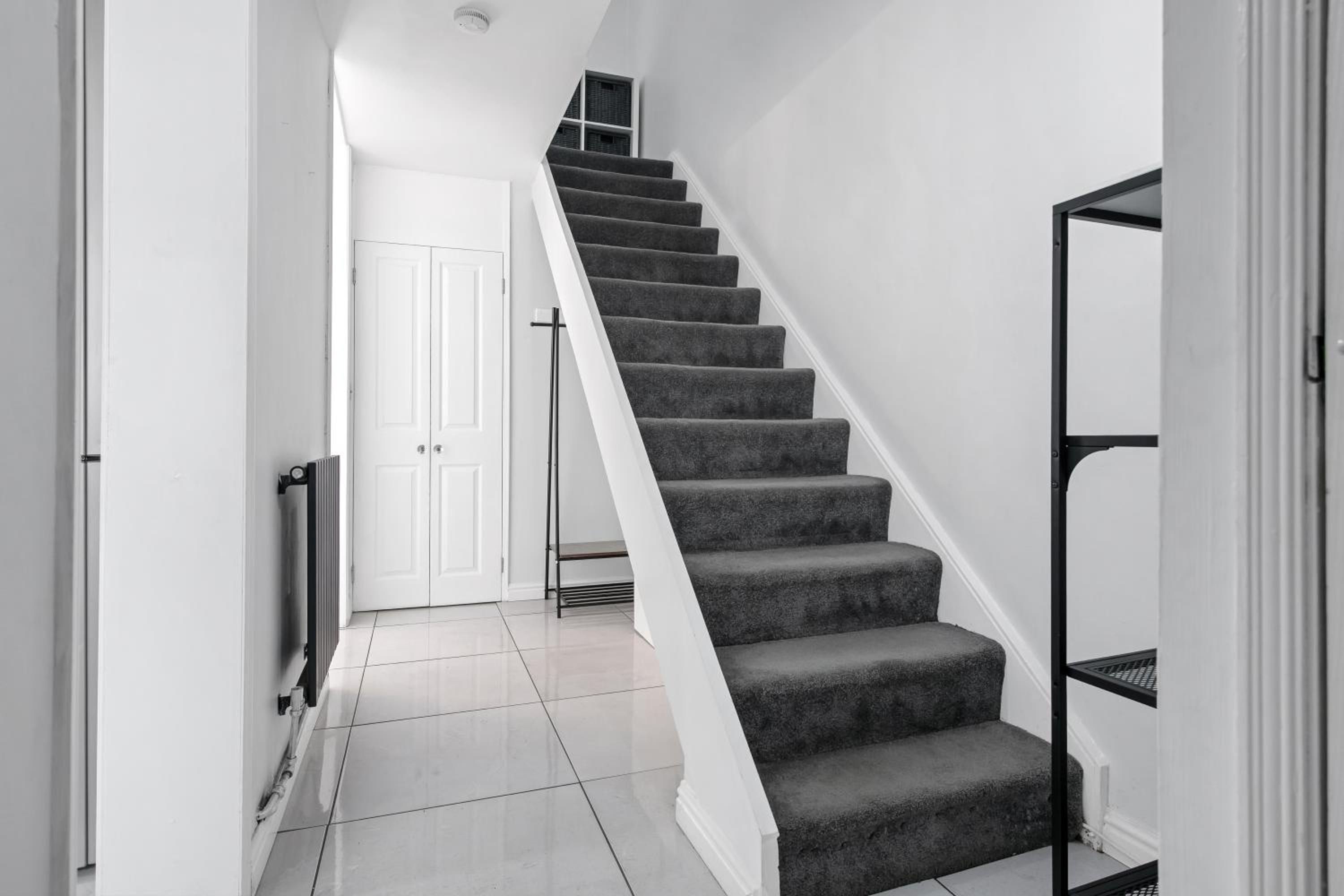 3 Bed Home Near Birmingham Centre & Transport Links