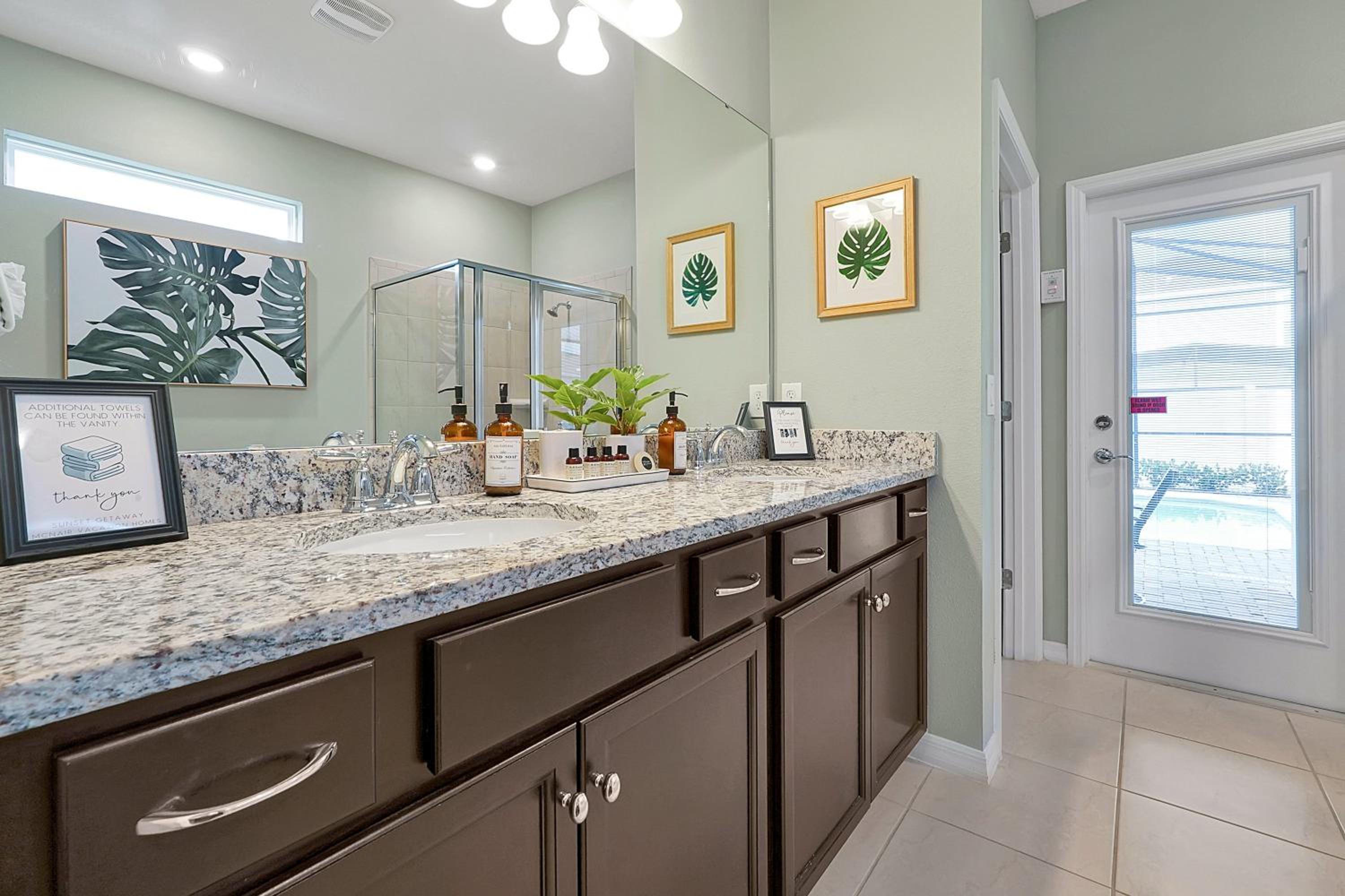 Spacious 7 bedroom home in Davenport Windsor Island Resort with a private pool.