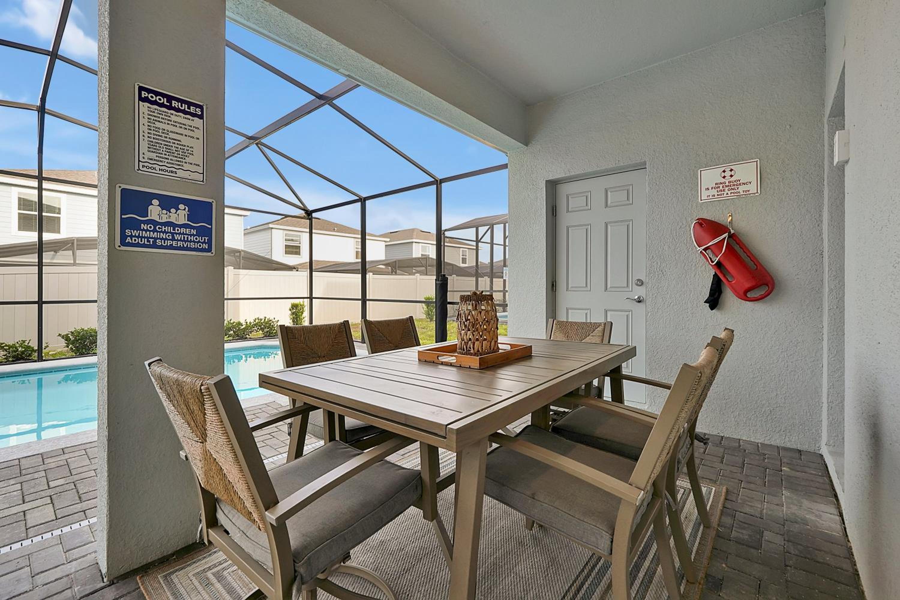 Spacious 7 bedroom home in Davenport Windsor Island Resort with a private pool.