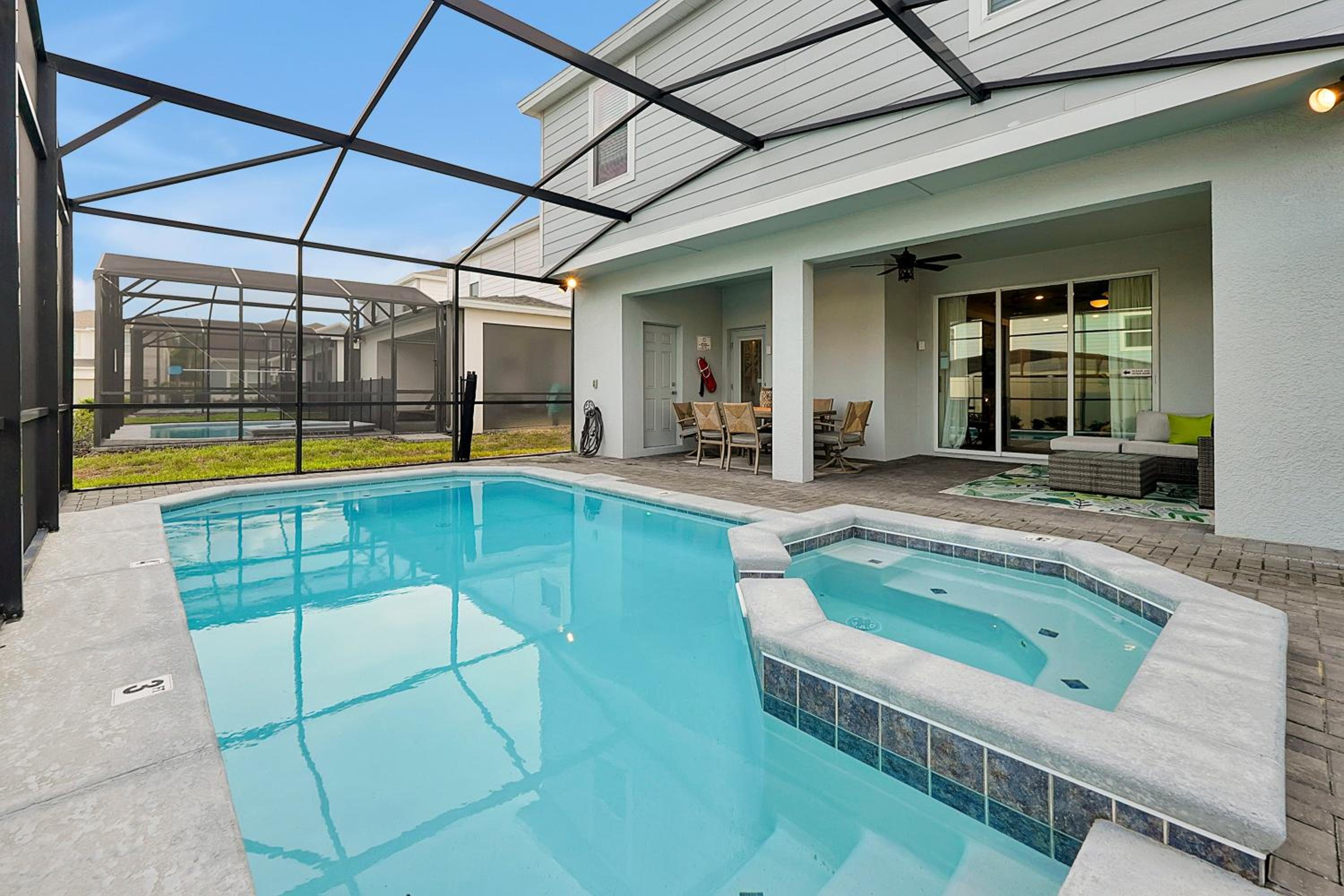 Spacious 7 bedroom home in Davenport Windsor Island Resort with a private pool.