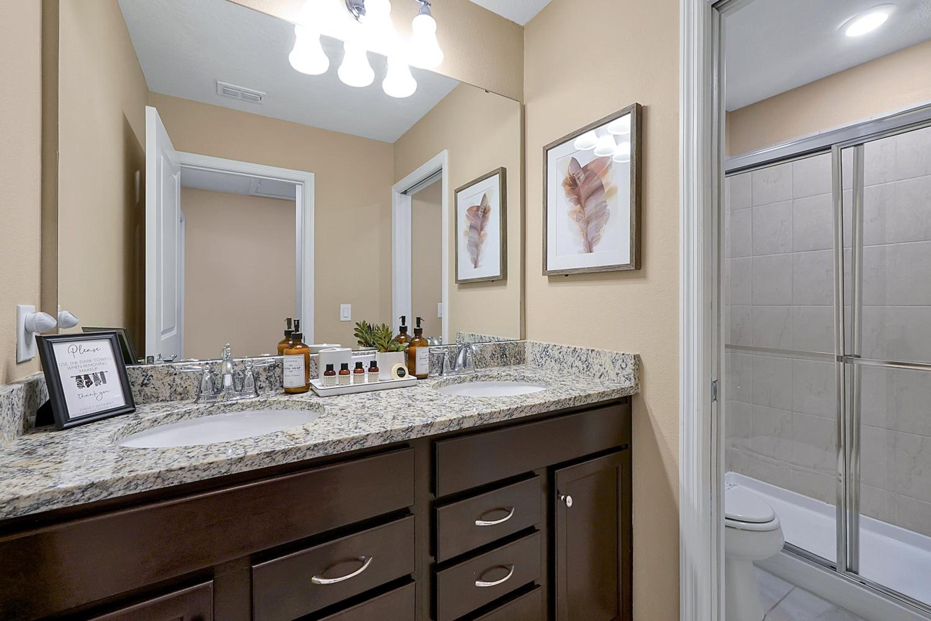 Spacious 7 bedroom home in Davenport Windsor Island Resort with a private pool.