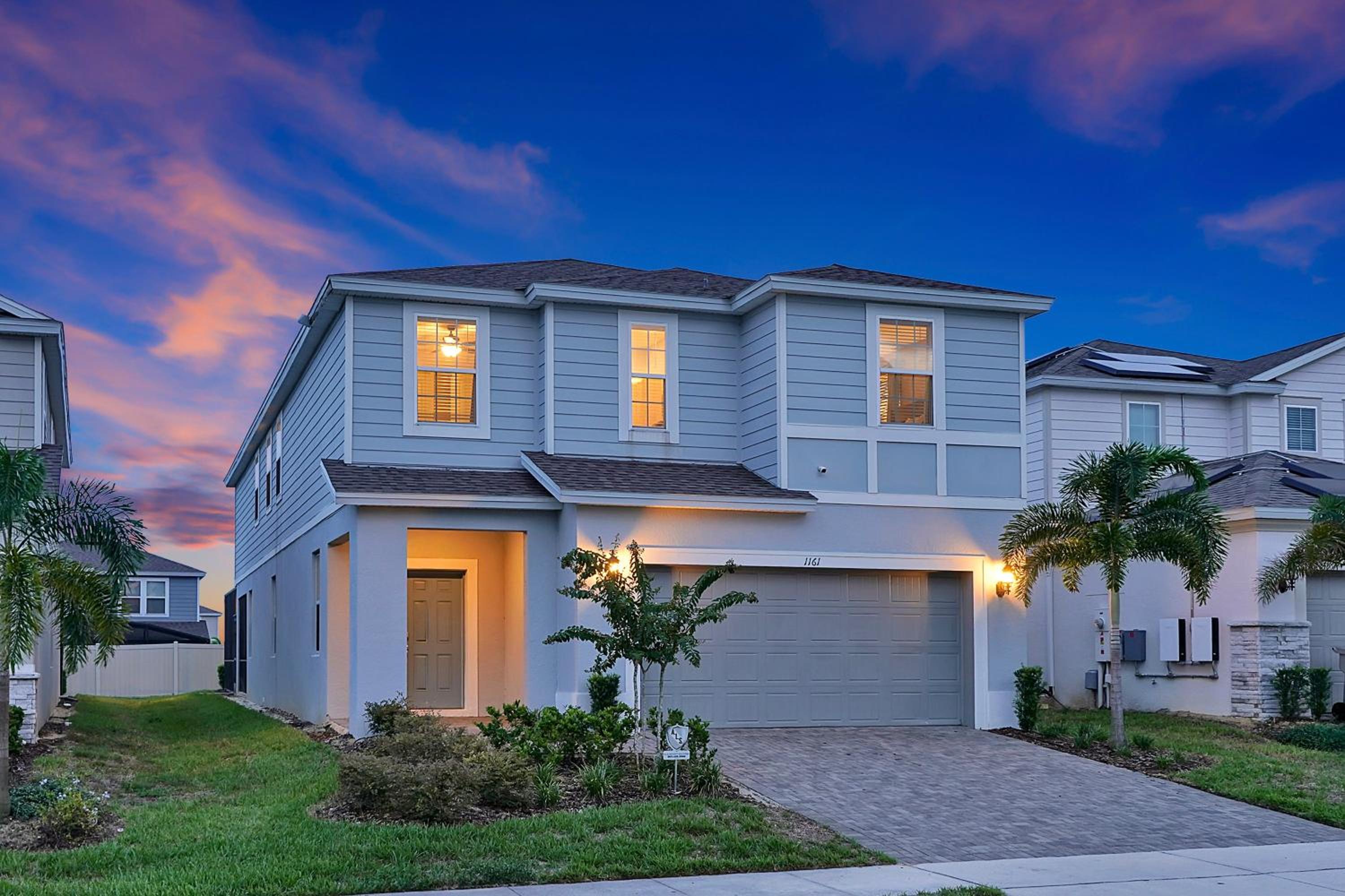 Spacious 7 bedroom home in Davenport Windsor Island Resort with a private pool.