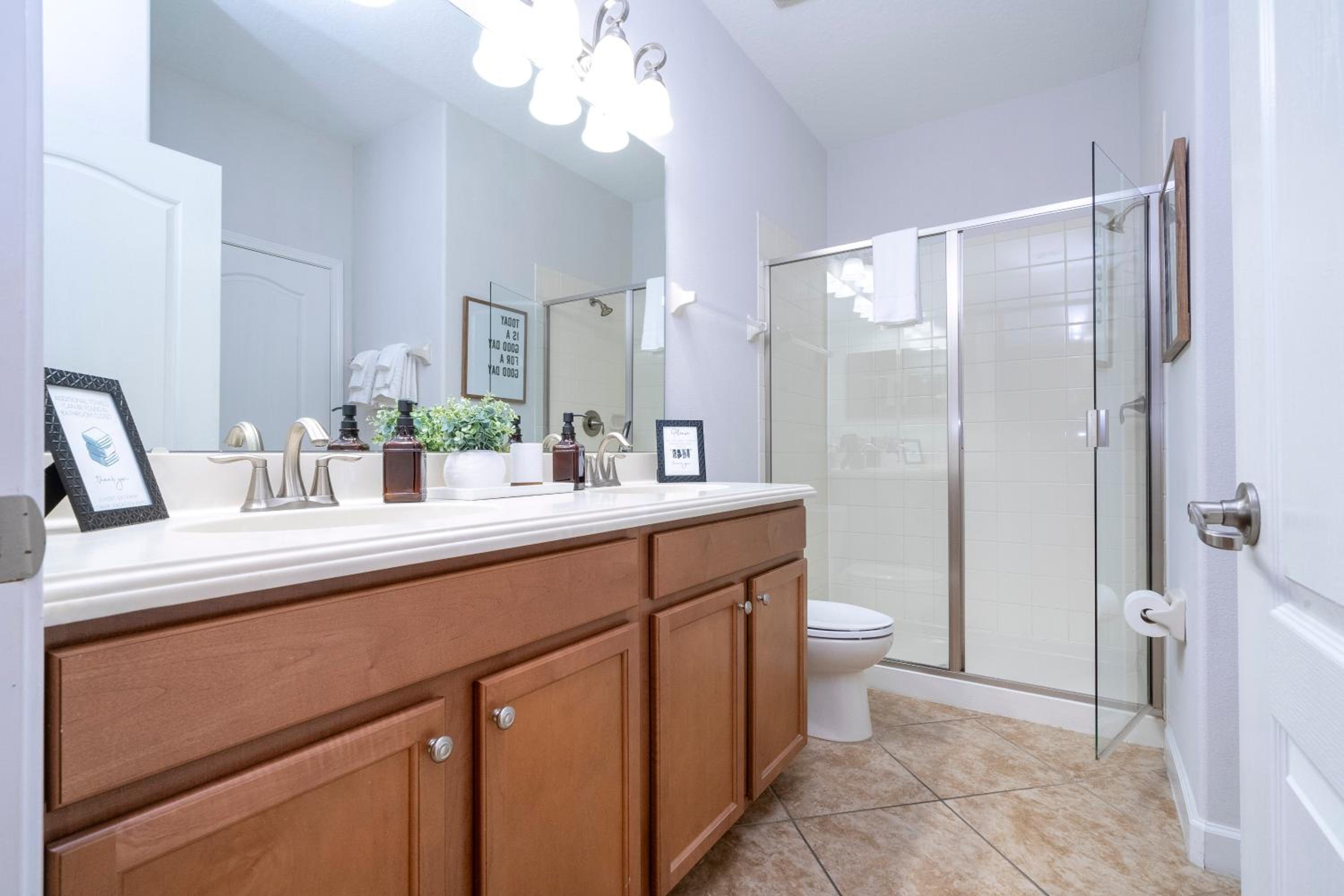 Spacious 8 bedroom home in Davenport with a private pool perfect for large groups.