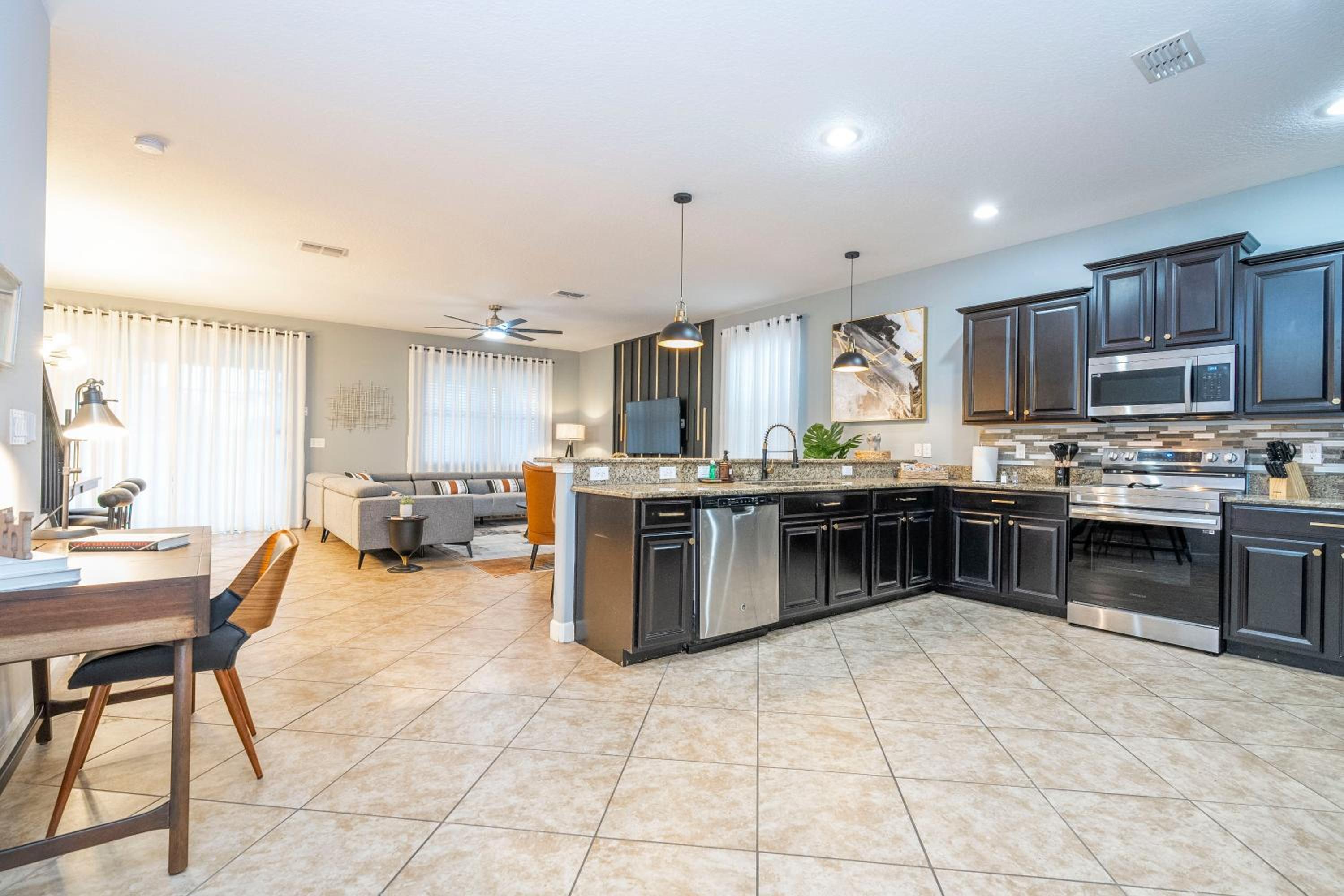 Spacious 8 bedroom home in Davenport with a private pool perfect for large groups.