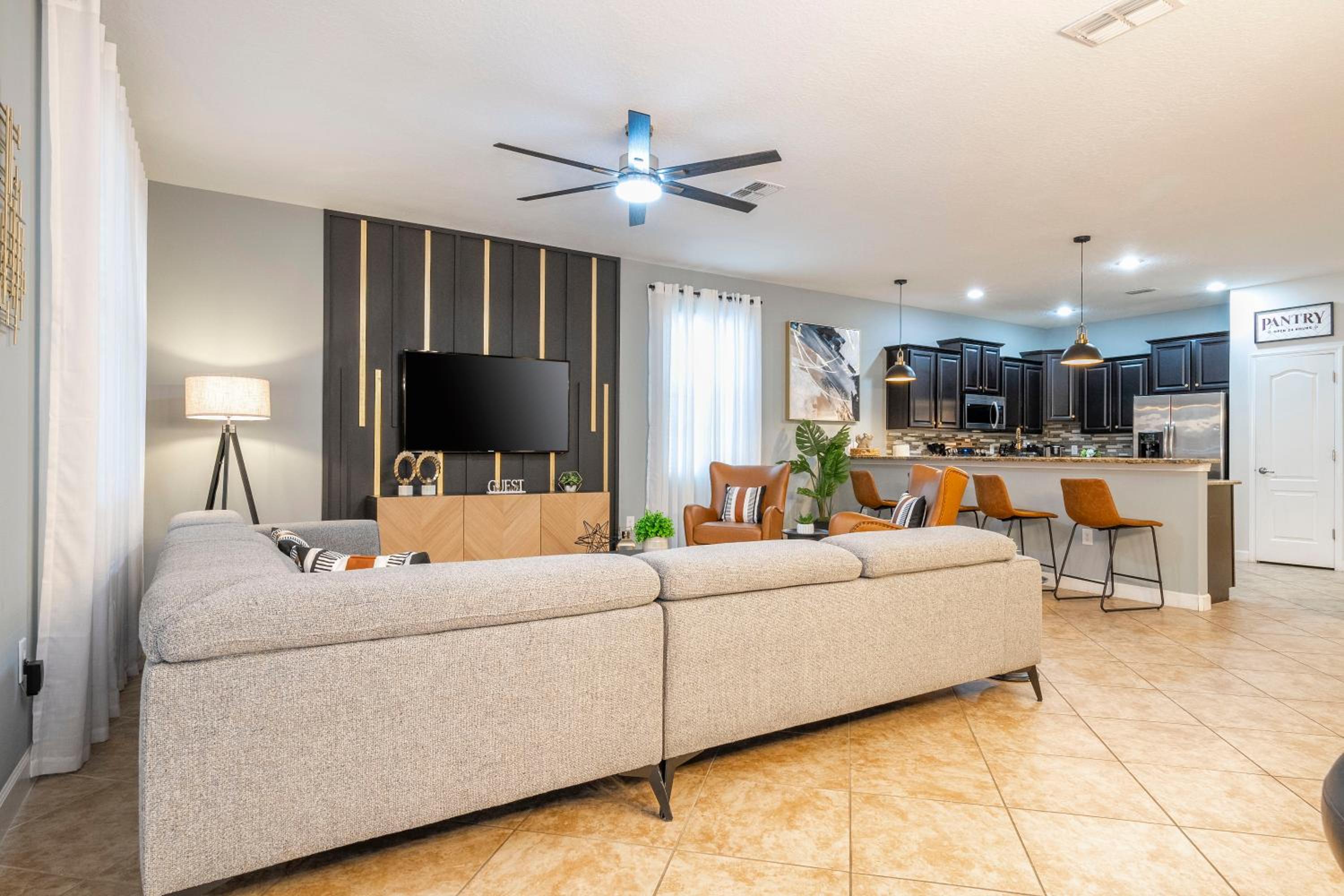 Spacious 8 bedroom home in Davenport with a private pool perfect for large groups.