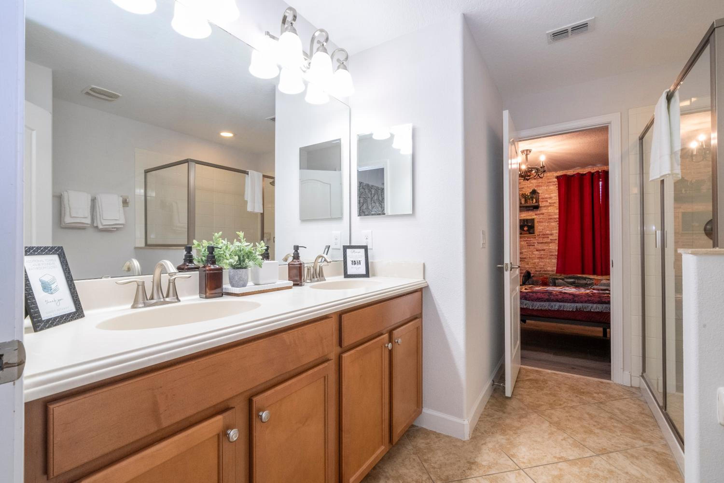 Spacious 8 bedroom home in Davenport with a private pool perfect for large groups.