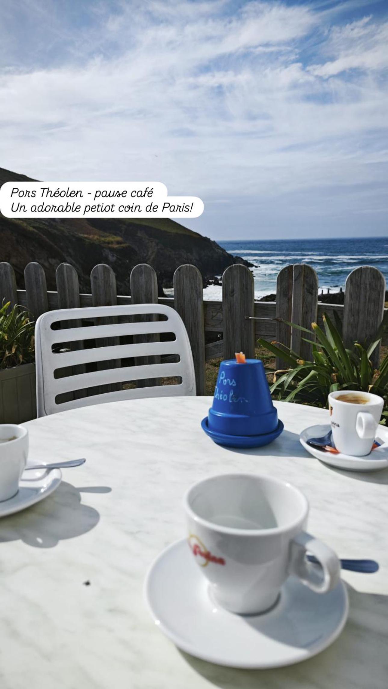 Appartement au face port avec grande terrasse